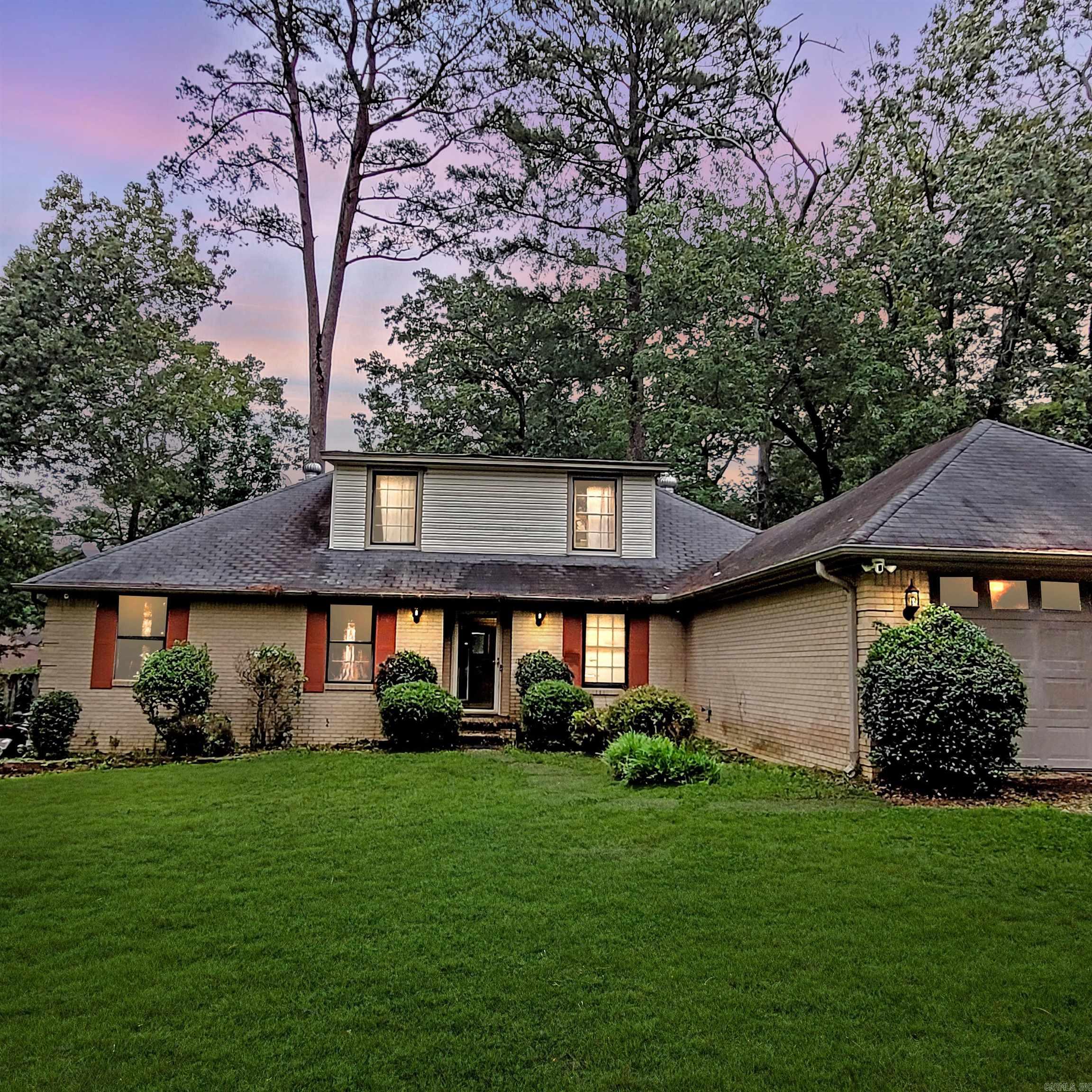 9  Apple Tree  Little Rock, AR