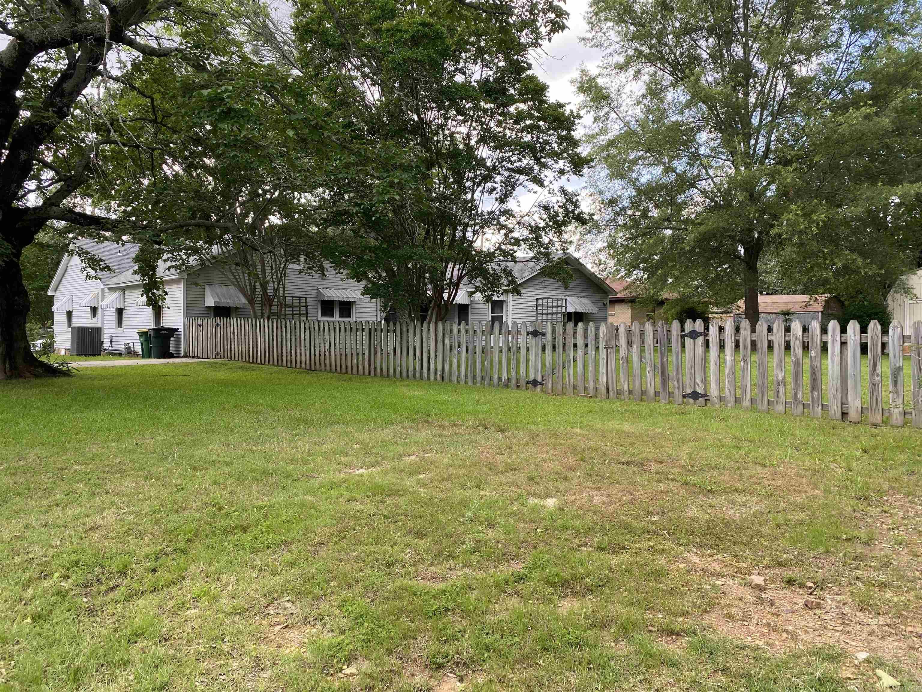 905  Sharp Dr.  Jacksonville, AR