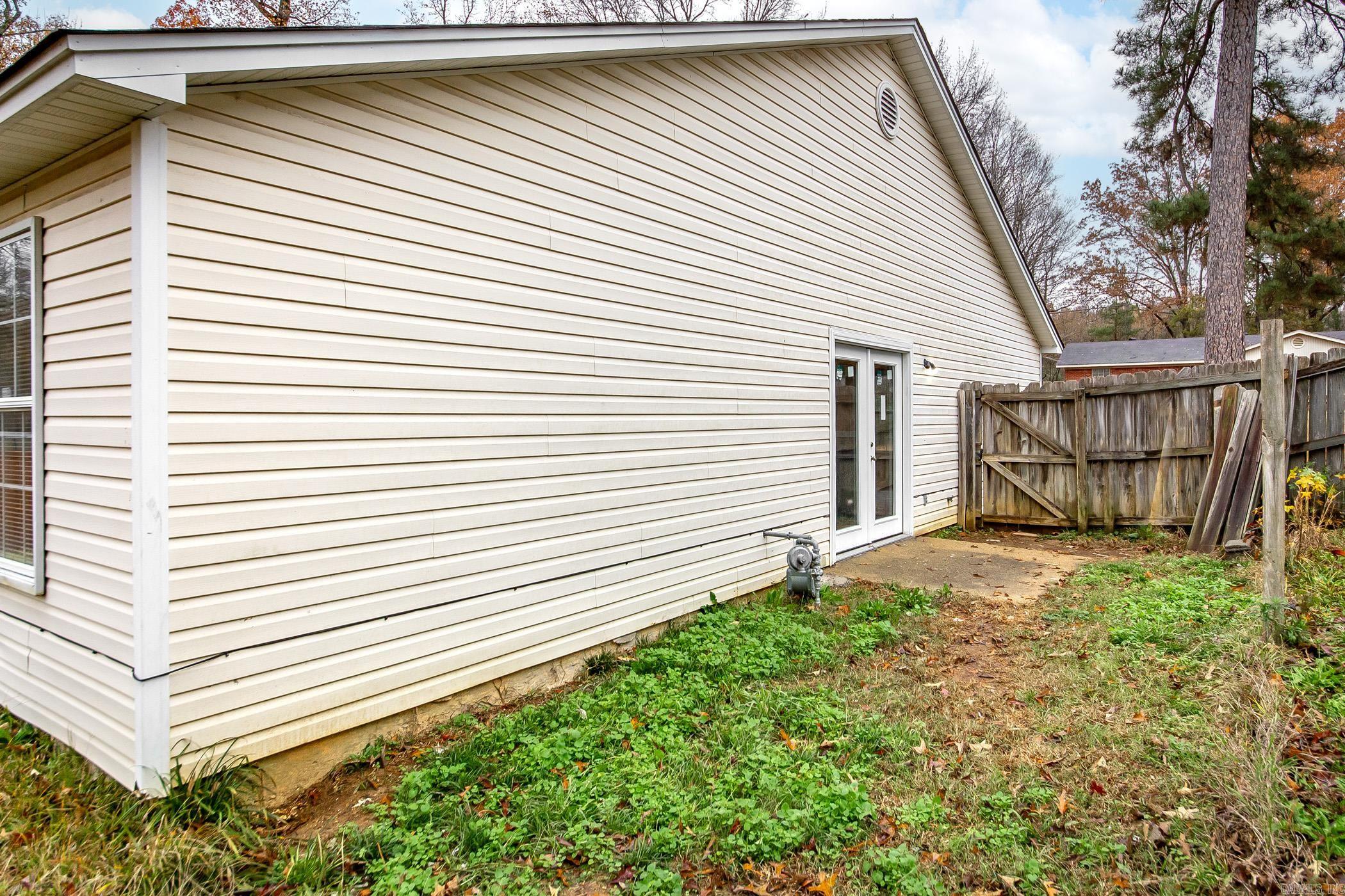 1117  Troy  Benton, AR