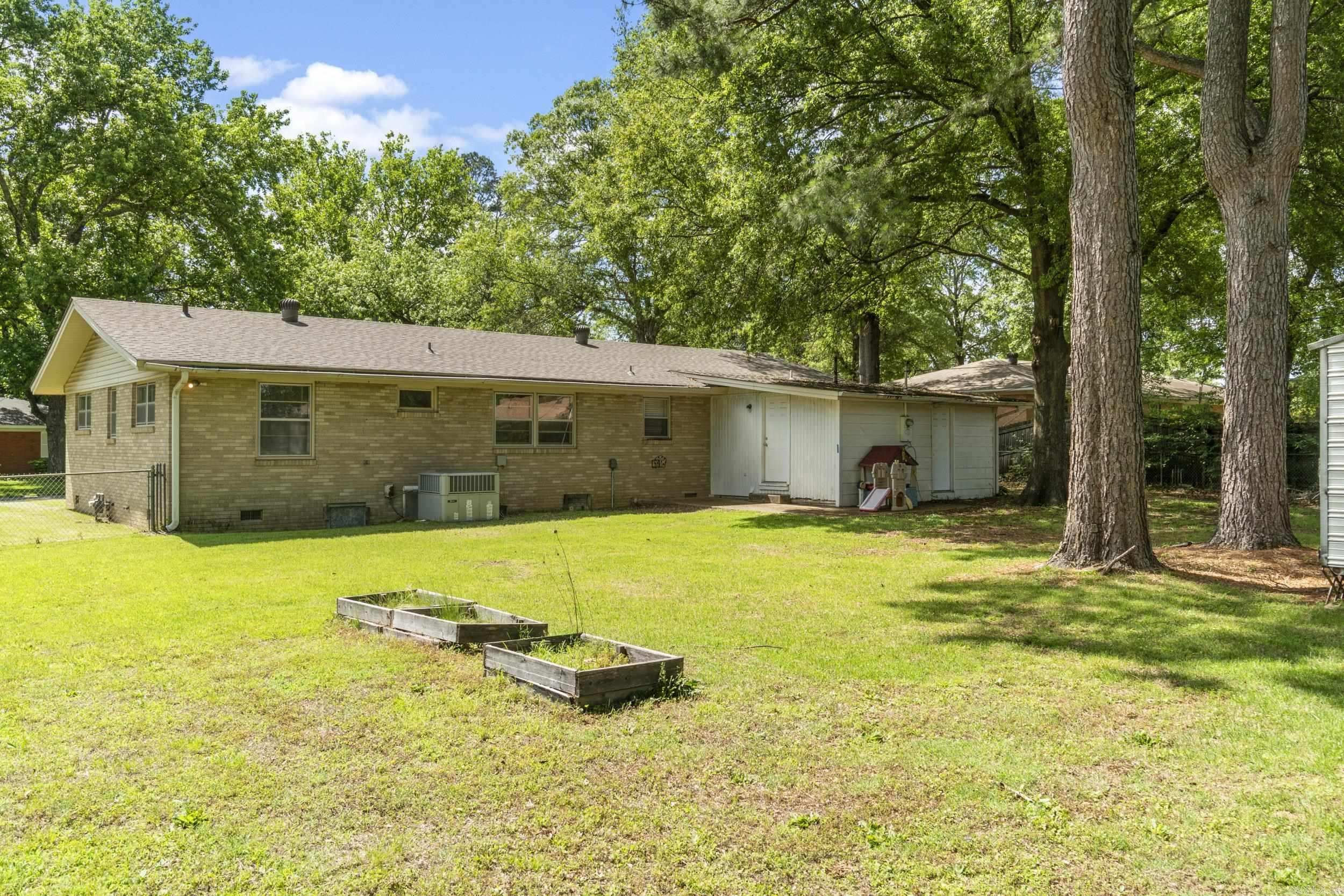 6  Lynwood Dr  Searcy, AR