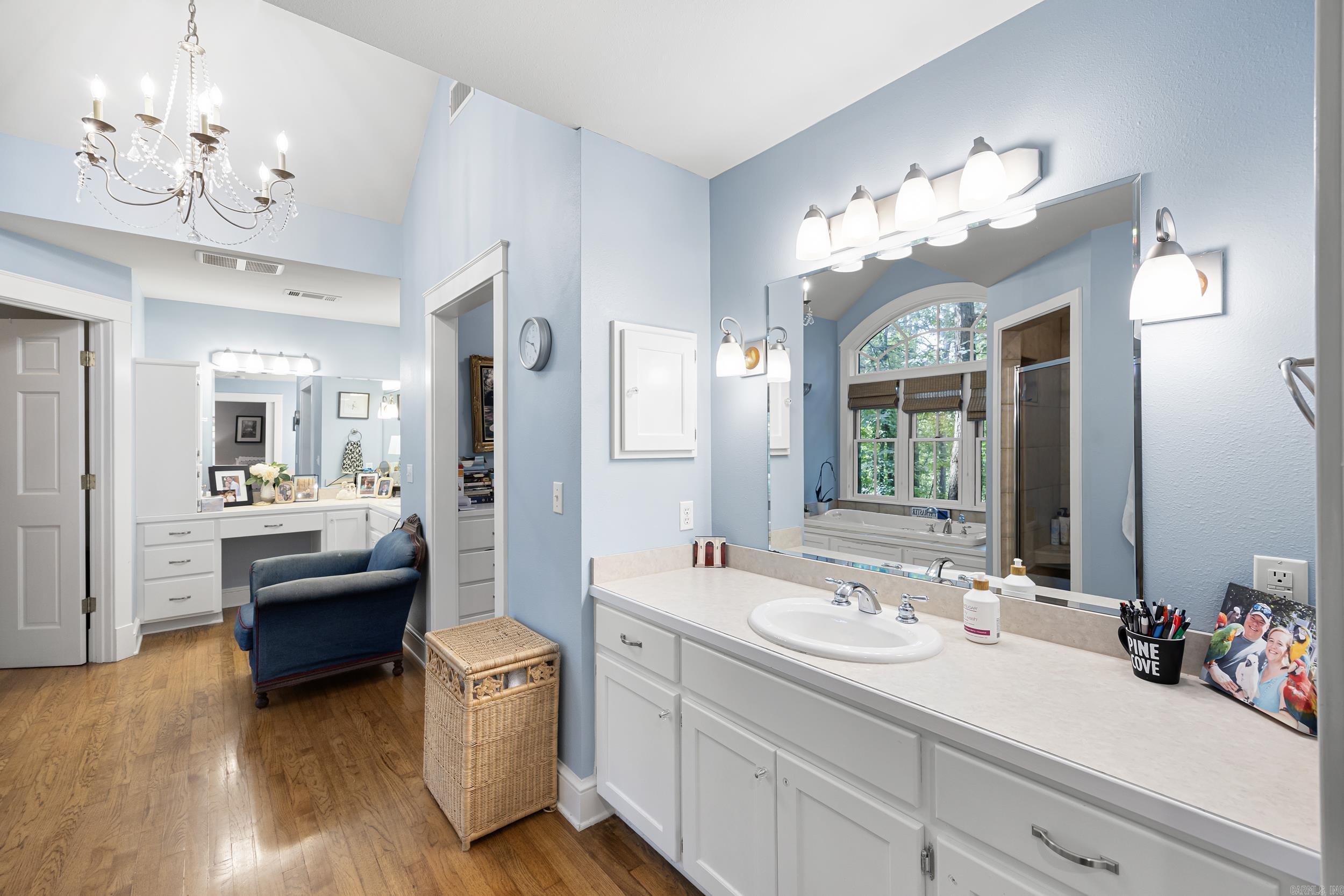 407  Dove  Russellville, AR