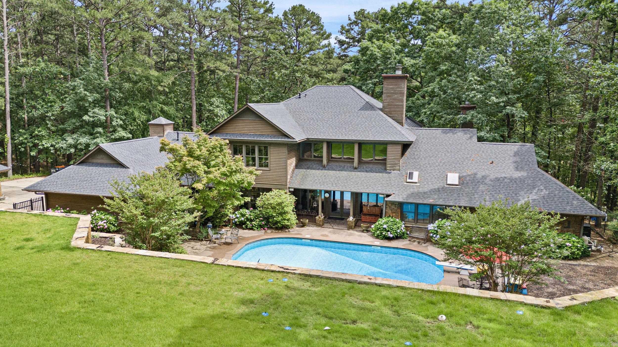 407  Dove  Russellville, AR