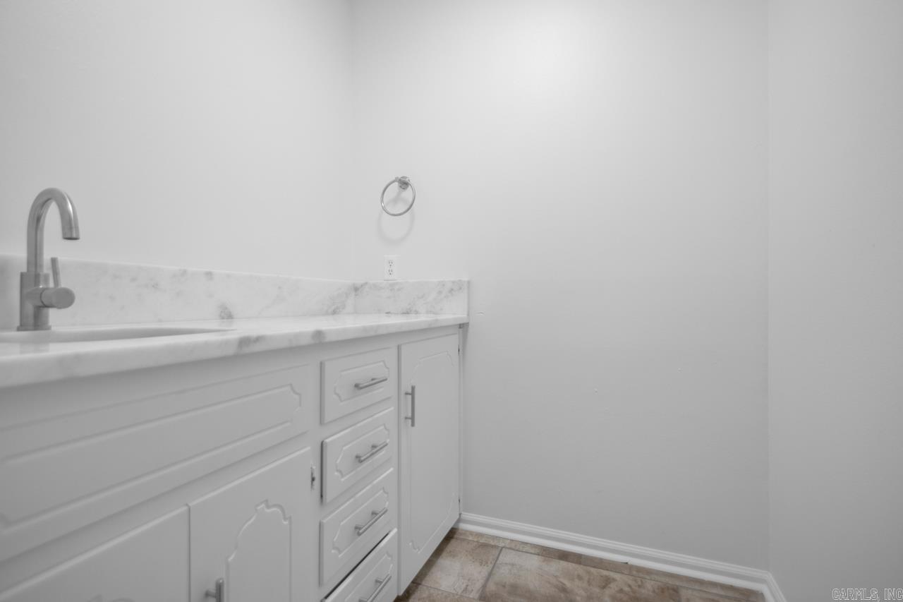 3  Poydras  Little Rock, AR
