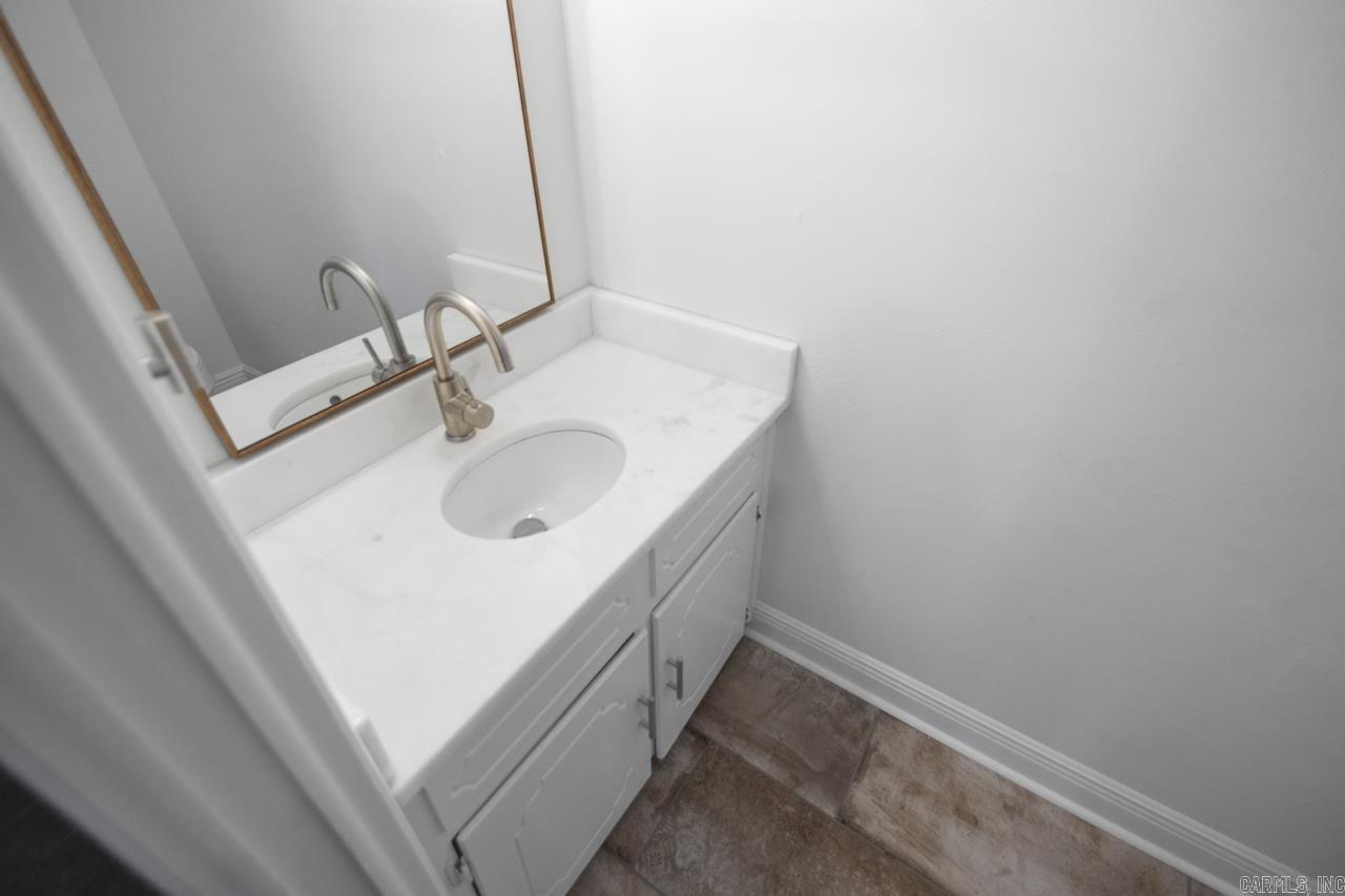 3  Poydras  Little Rock, AR