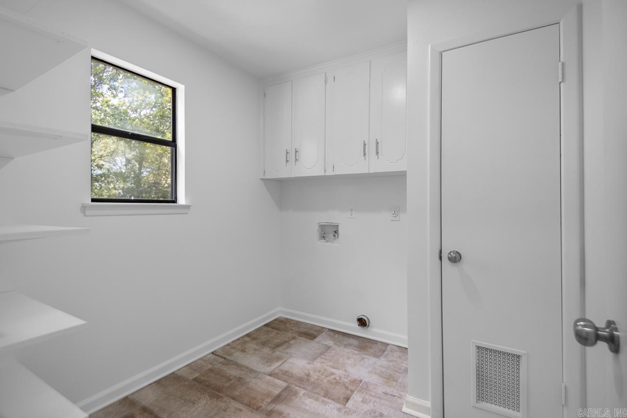 3  Poydras  Little Rock, AR