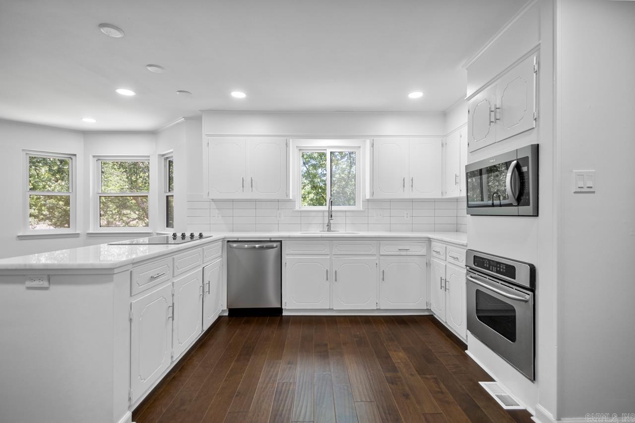 3  Poydras  Little Rock, AR