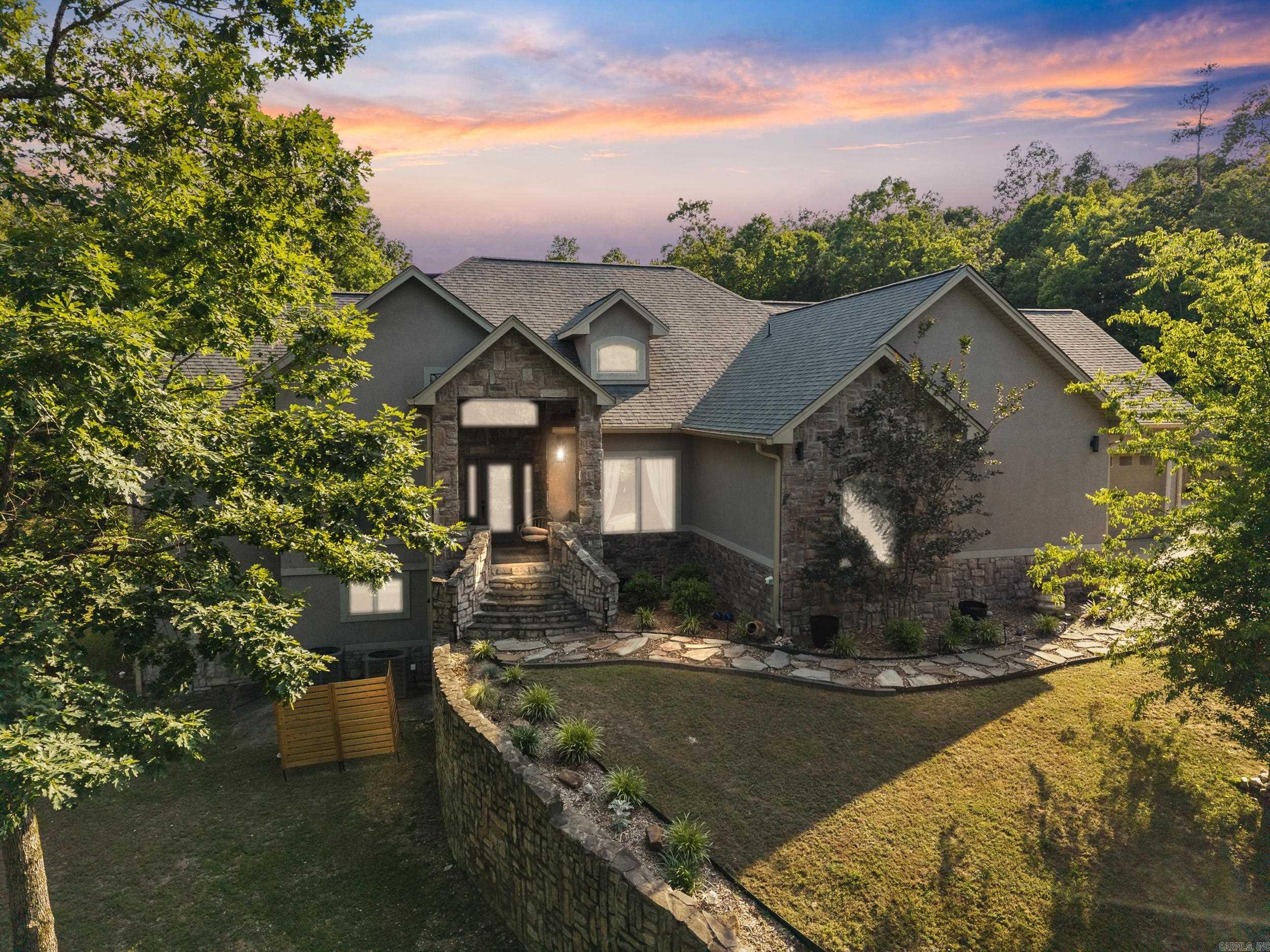 2711  Johnson Lane  Benton, AR
