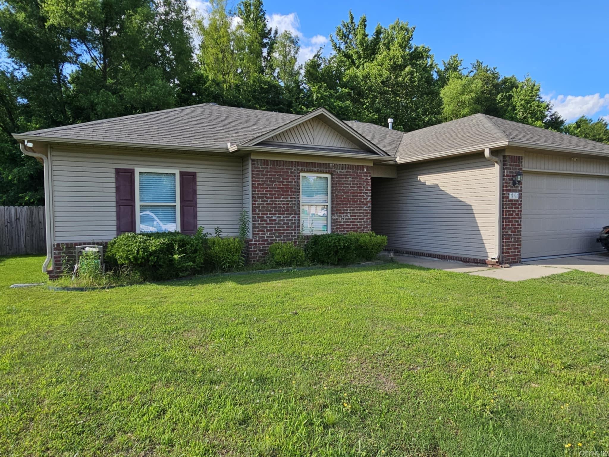 216  Plum  Austin, AR