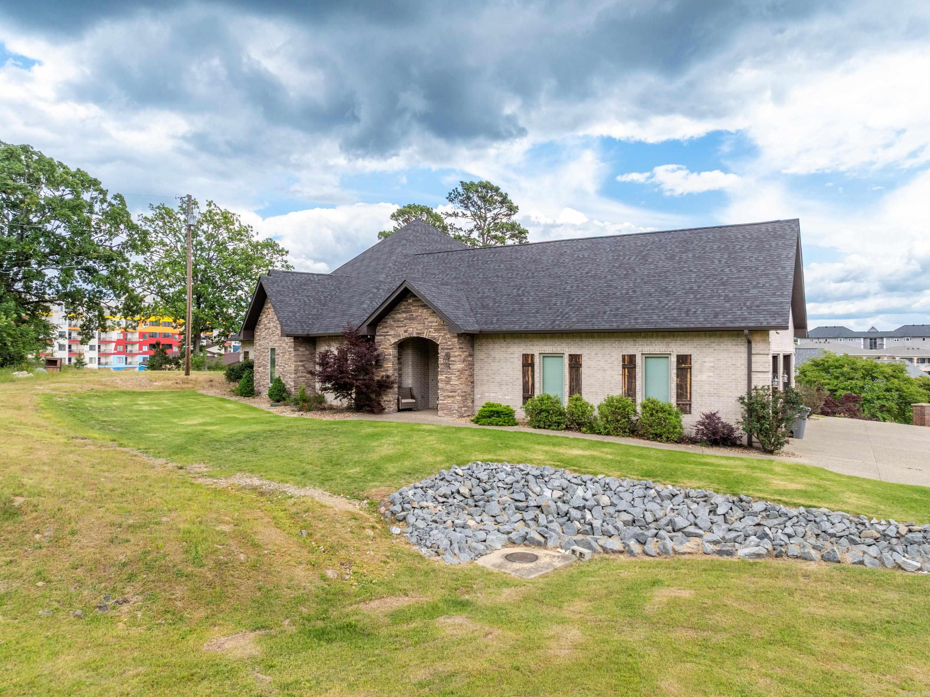 114  Sandal  Hot Springs, AR