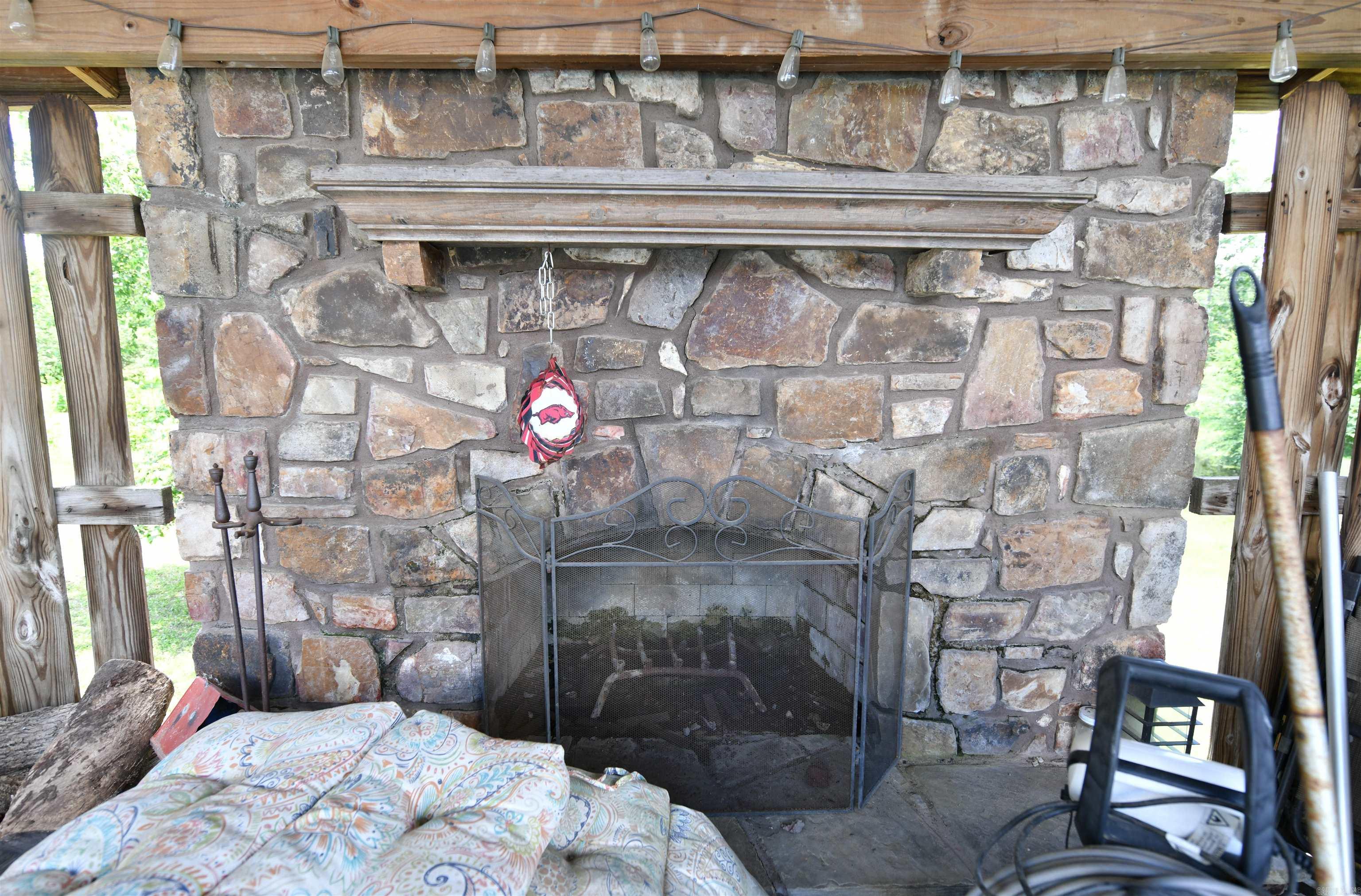 113 Myers Lane Mena, AR 71953