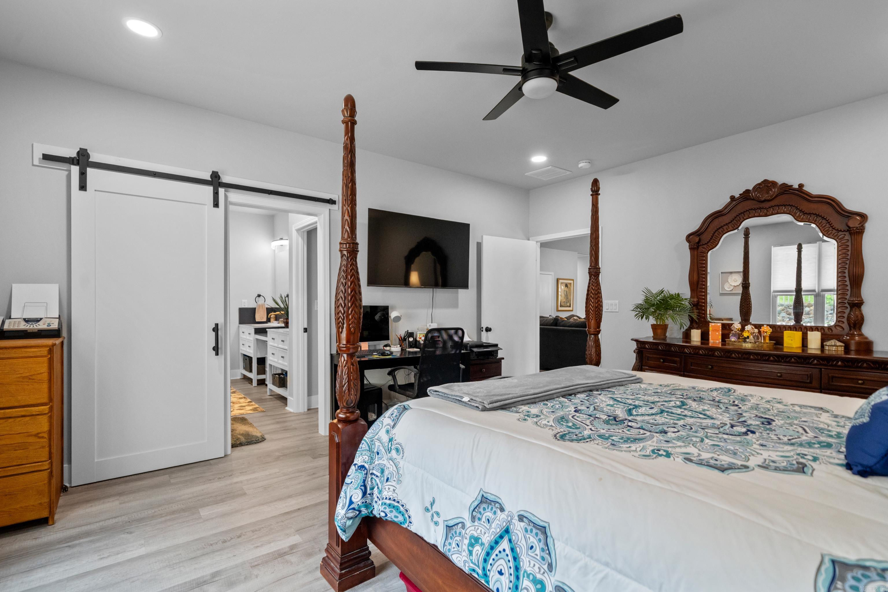 141  Ridgeway  Hot Springs, AR