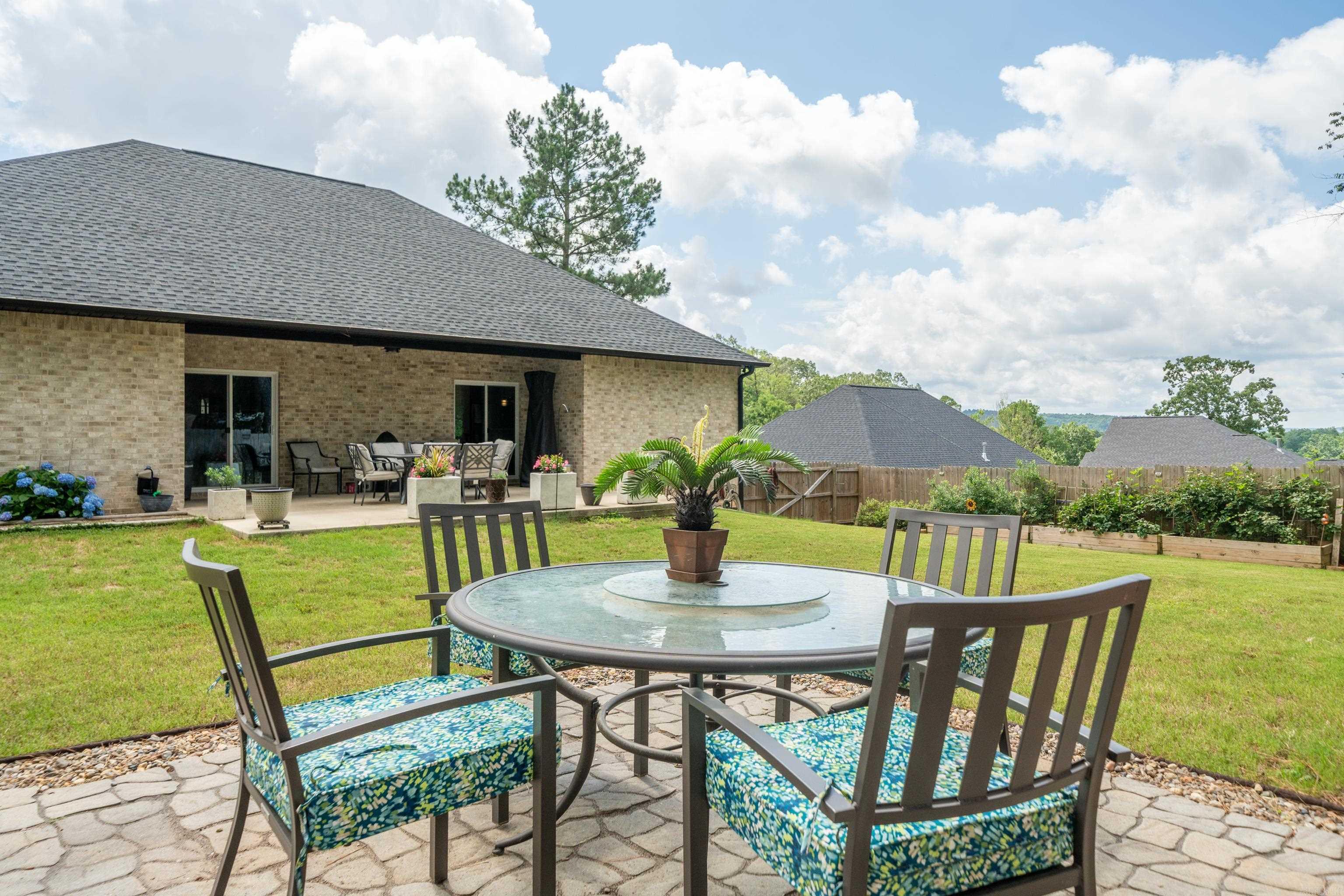 141  Ridgeway  Hot Springs, AR
