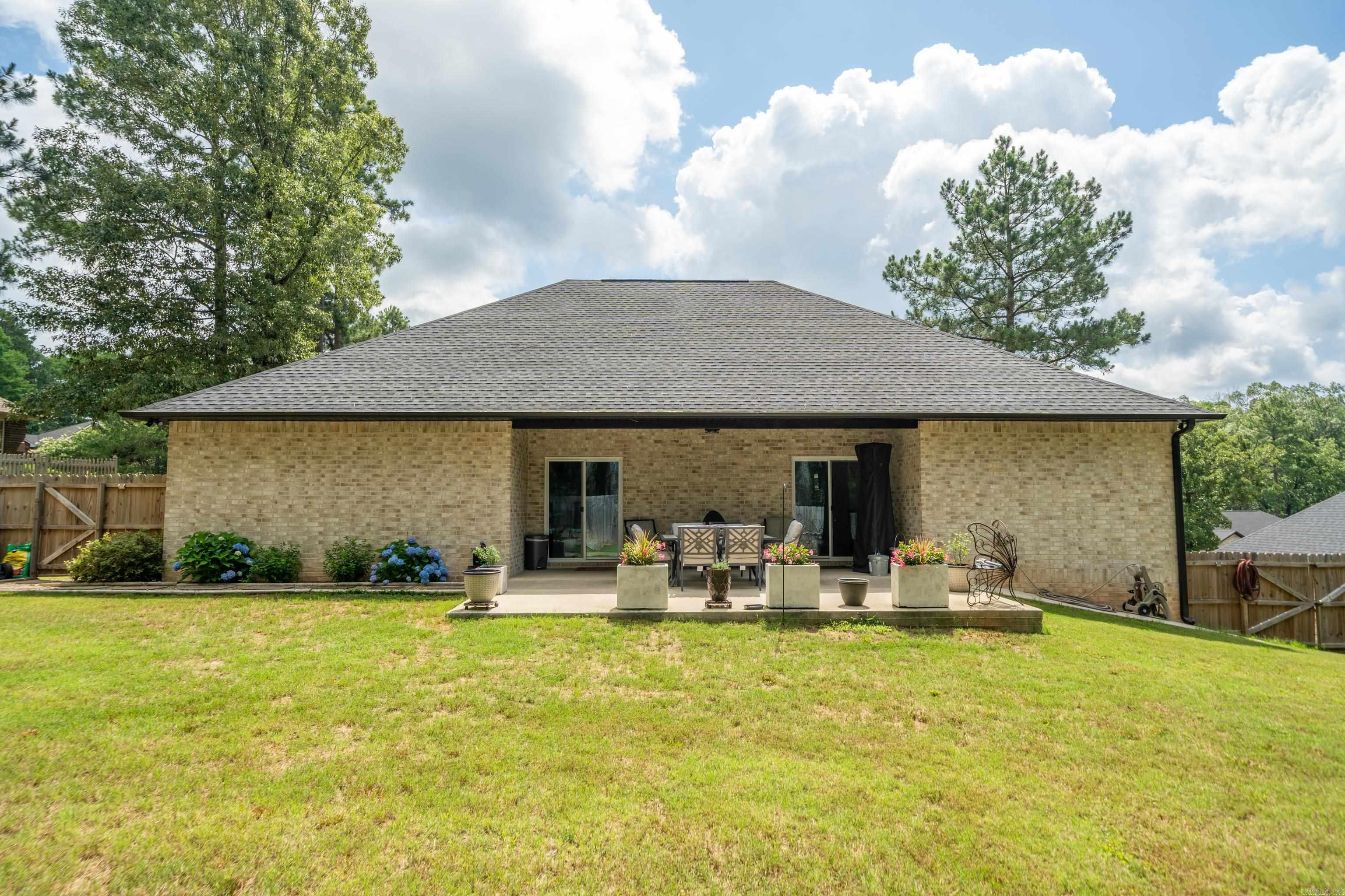 141  Ridgeway  Hot Springs, AR