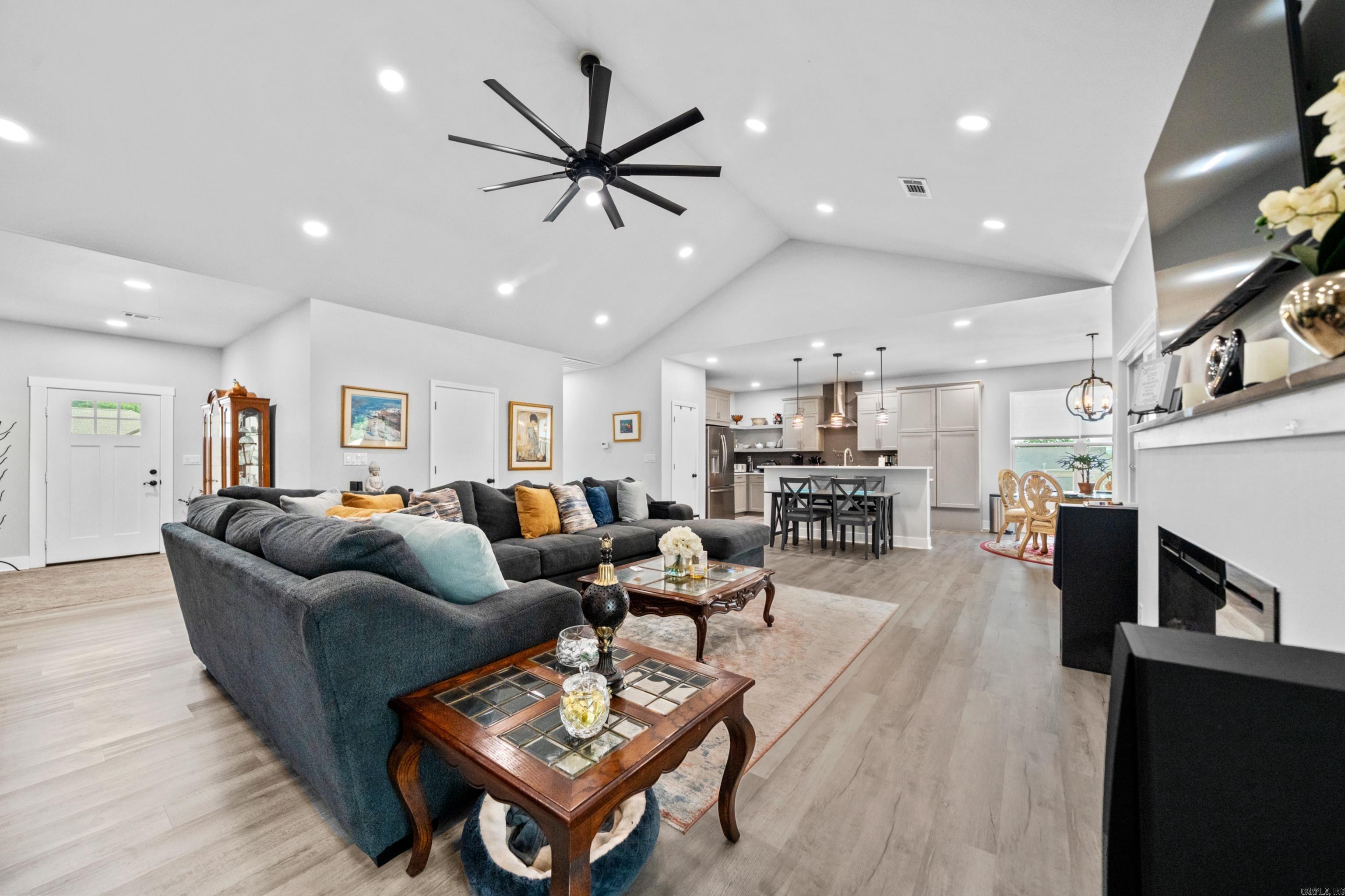 141  Ridgeway  Hot Springs, AR