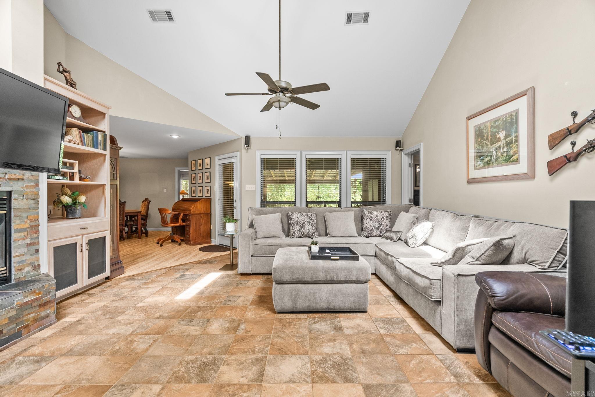 12  Bluebird  Conway, AR