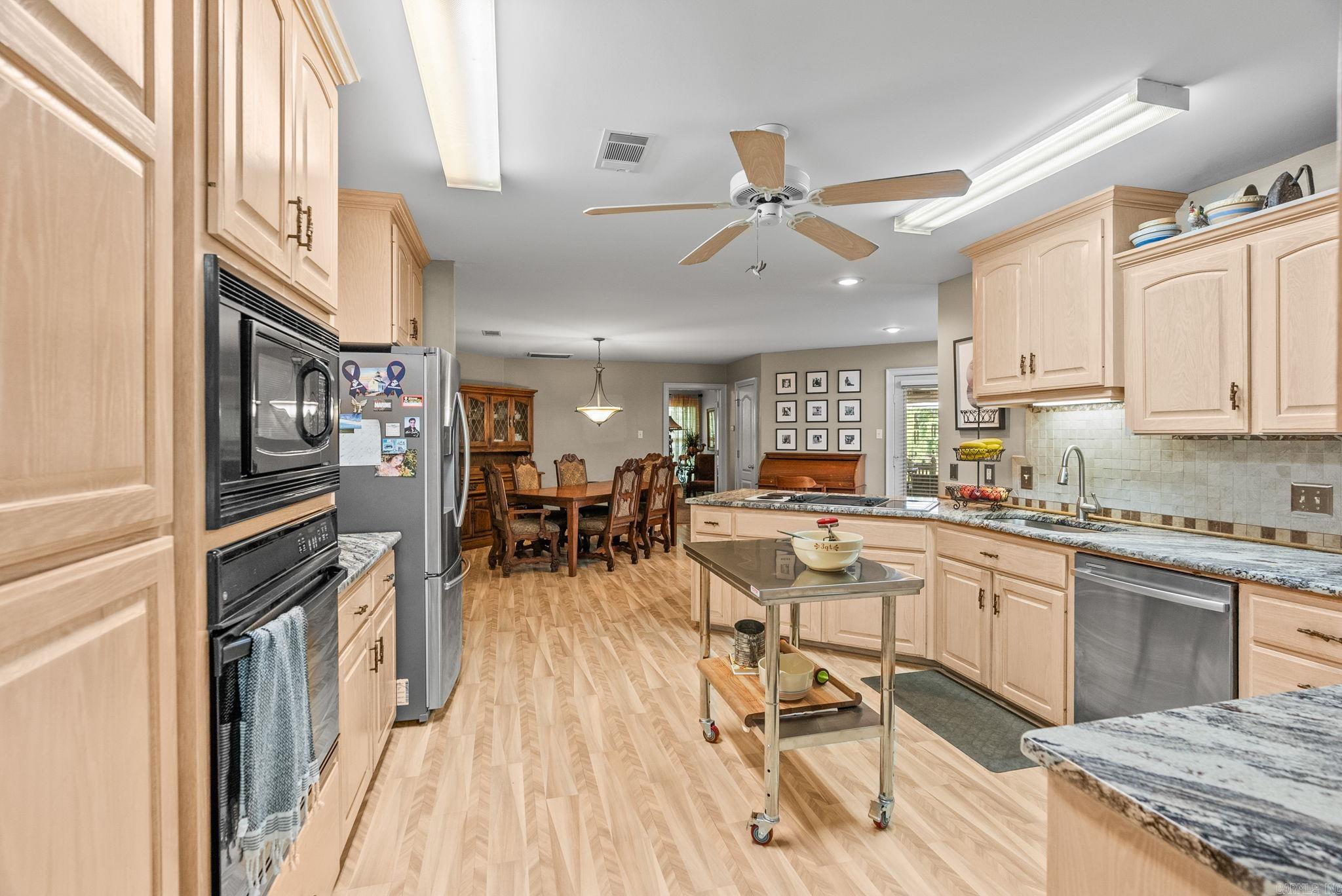 12  Bluebird  Conway, AR
