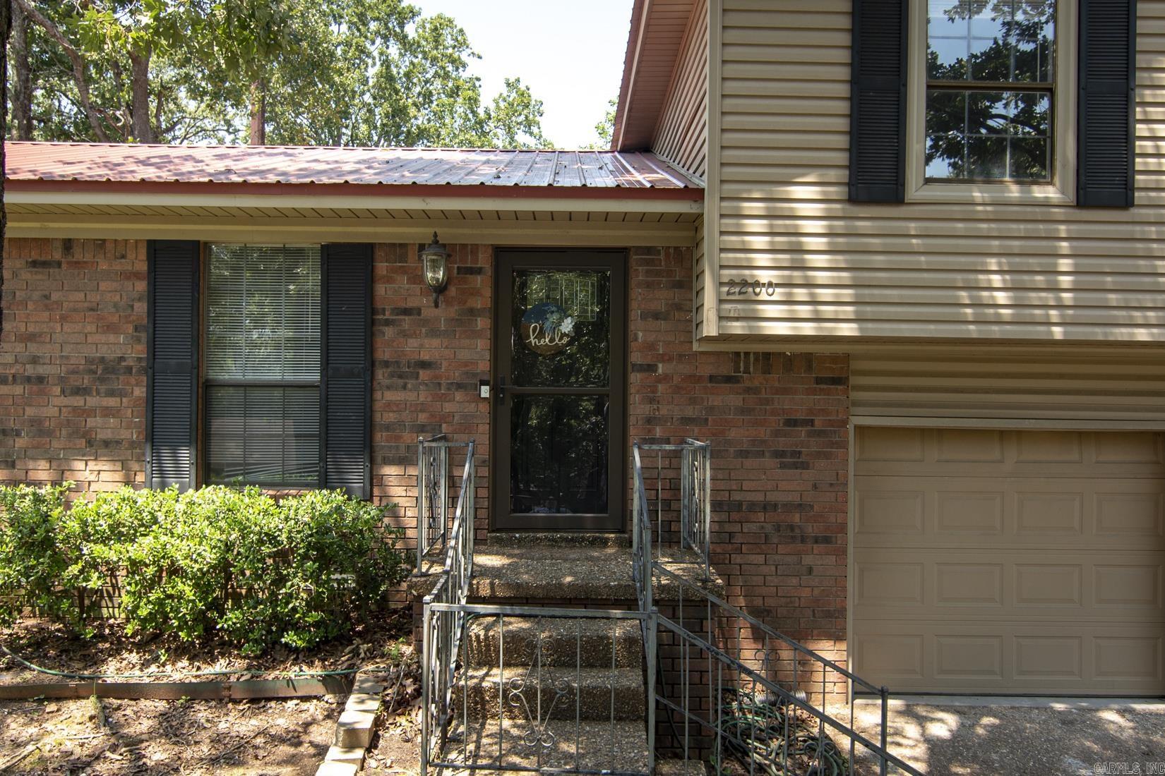 2200  Black River  North Little Rock, AR