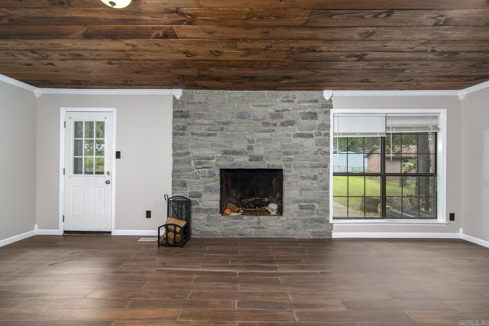2200  Black River  North Little Rock, AR
