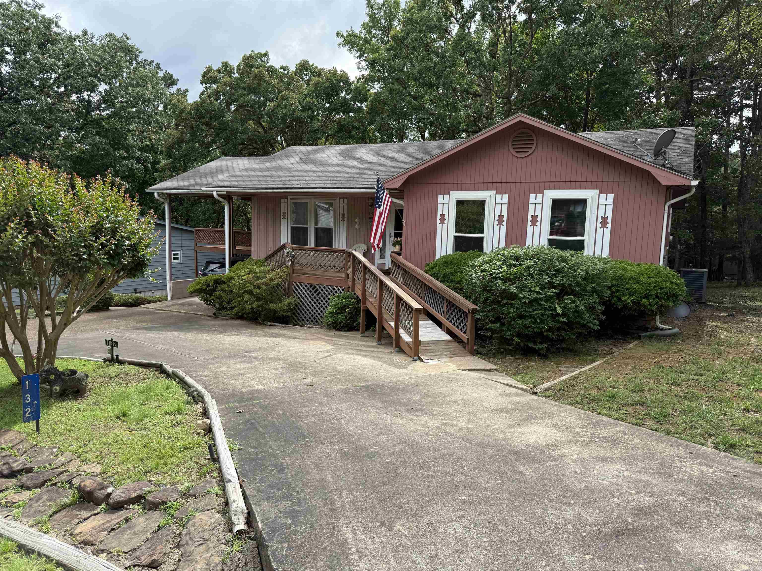 132  Dunn Hollow  Fairfield Bay, AR