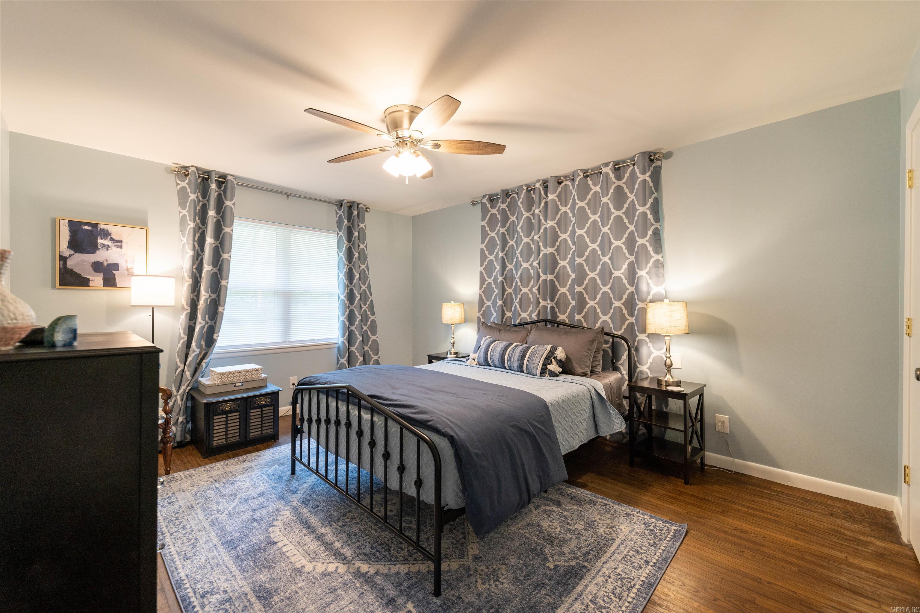 6924 W Markham  Little Rock, AR