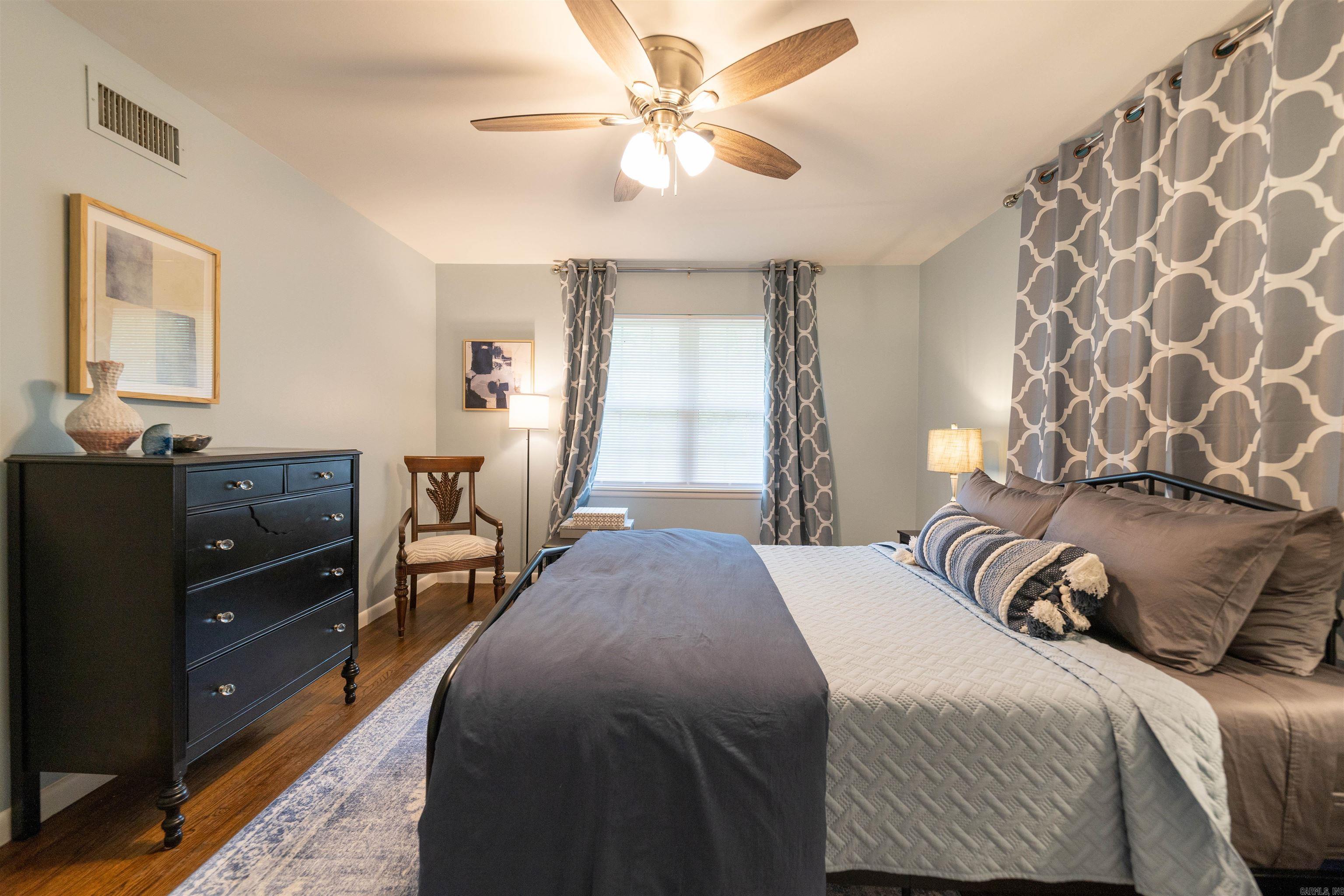 6924 W Markham  Little Rock, AR