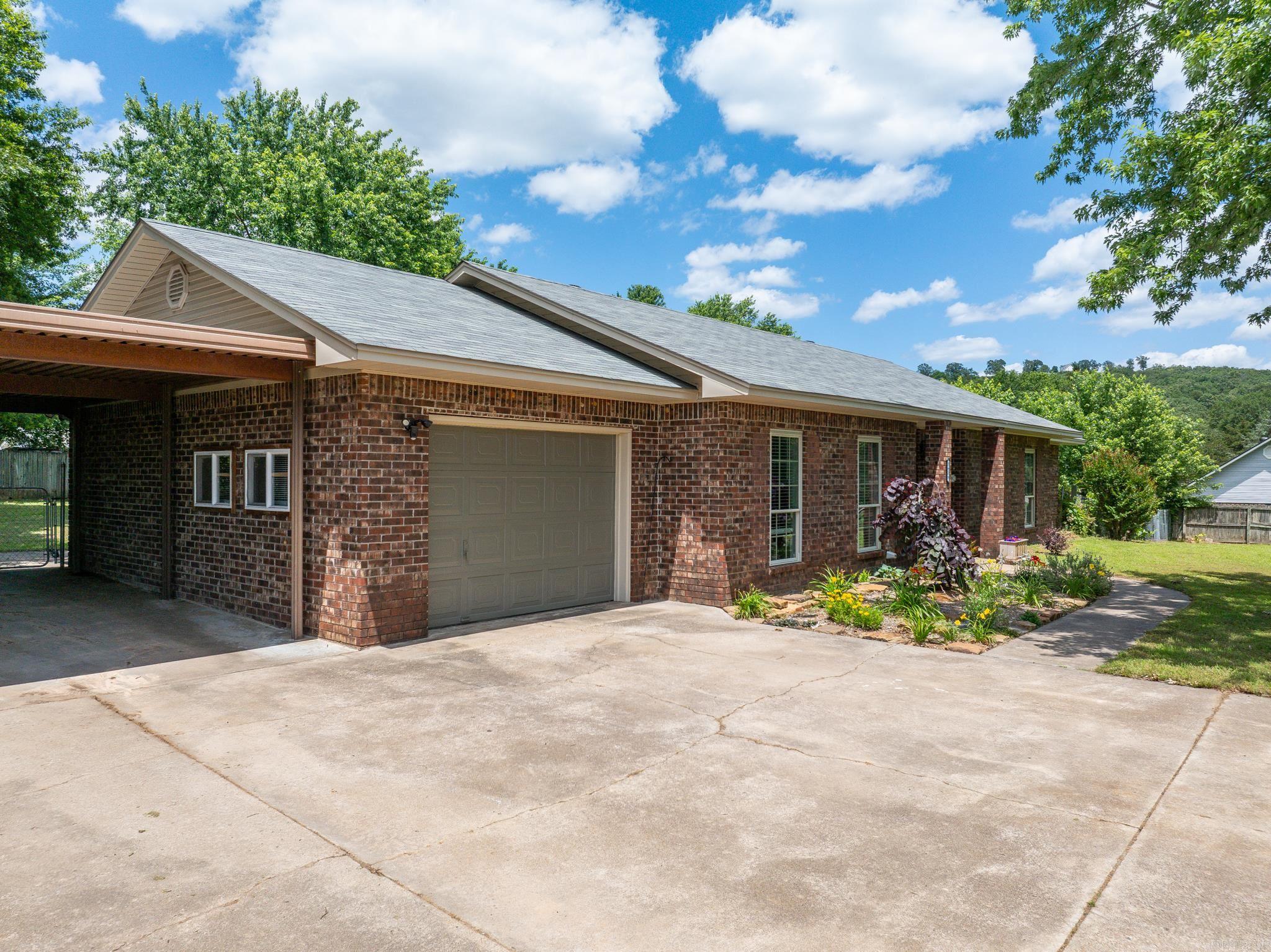5636  Leisure Estates  Ozark, AR