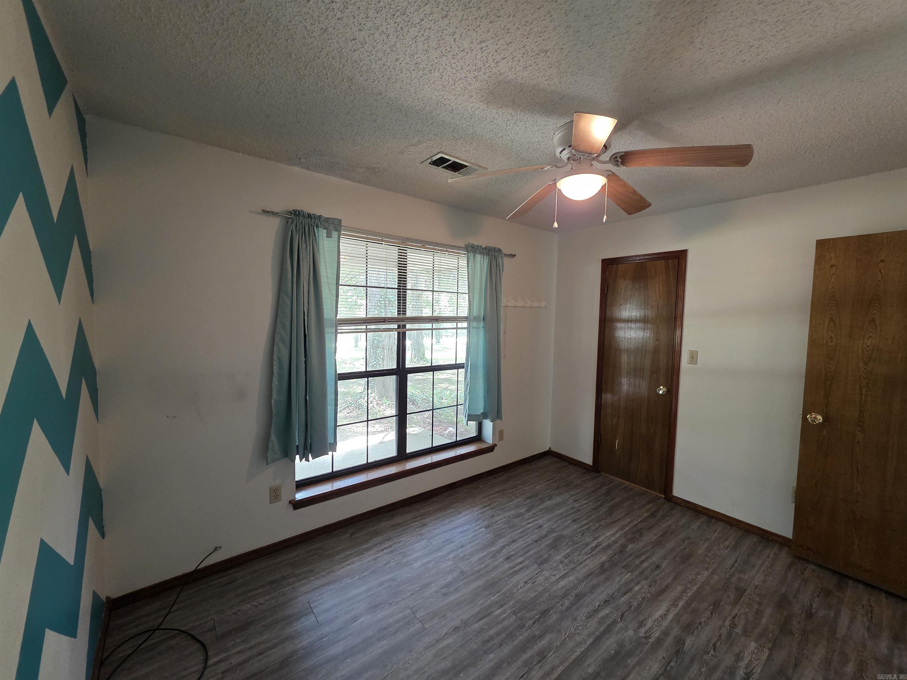 535  Ridgeview  Russellville, AR