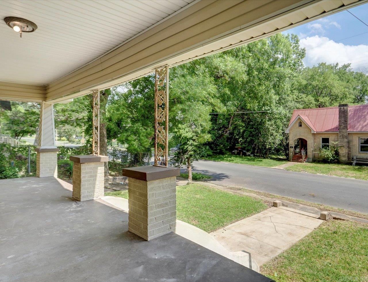 122  Kenwood  Hot Springs, AR