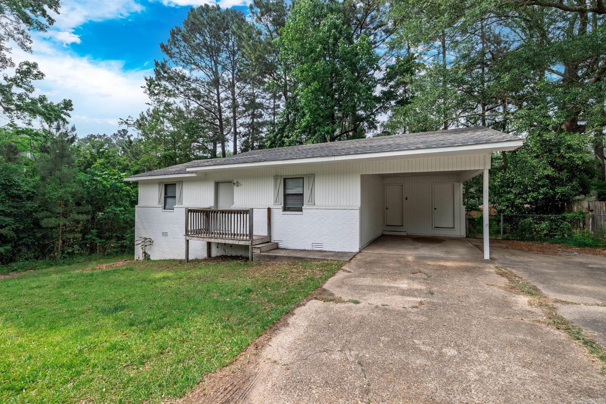 1716  Walnut  Arkadelphia, AR
