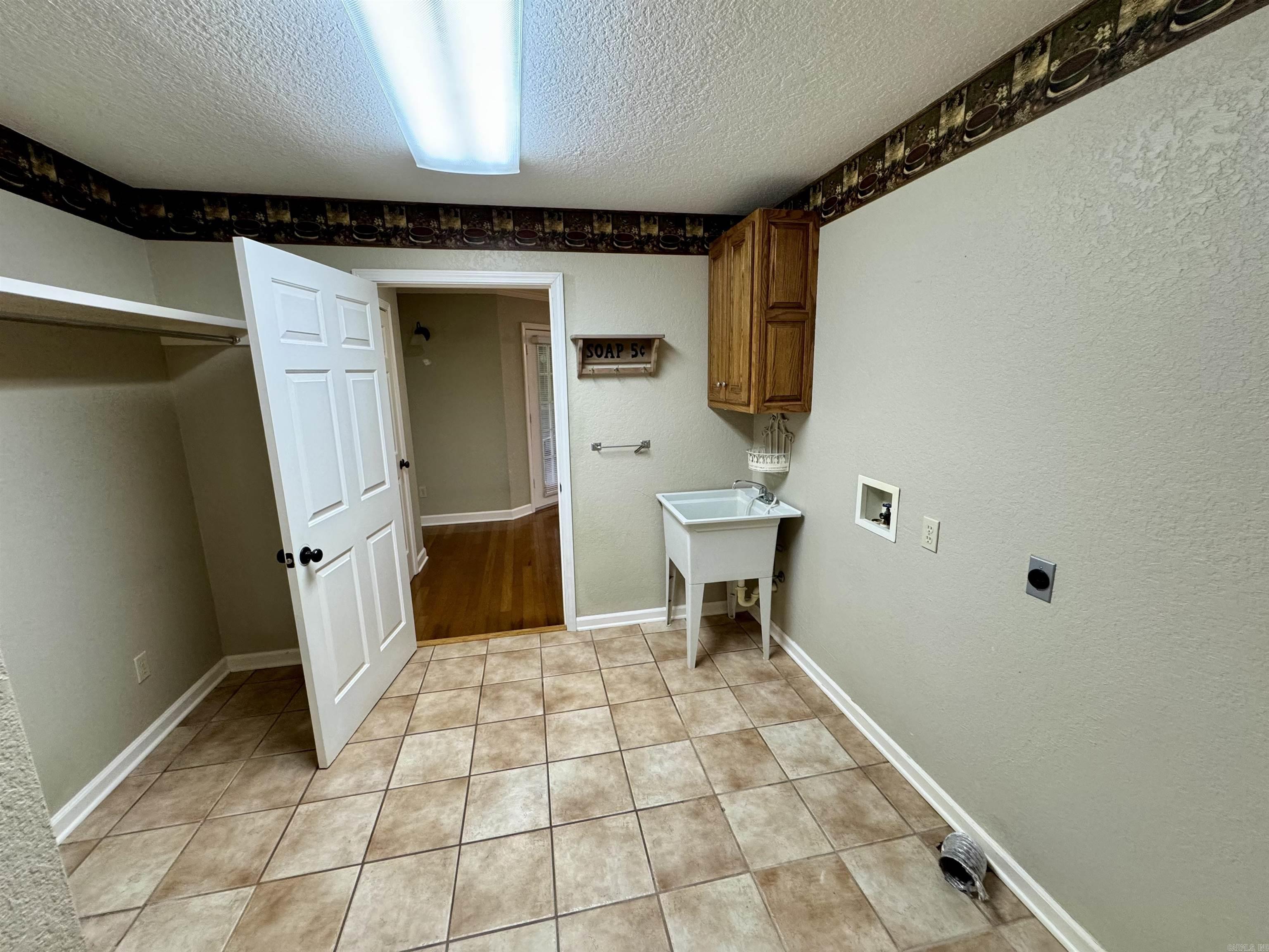 1116  Marion Anderson  Hot Springs, AR