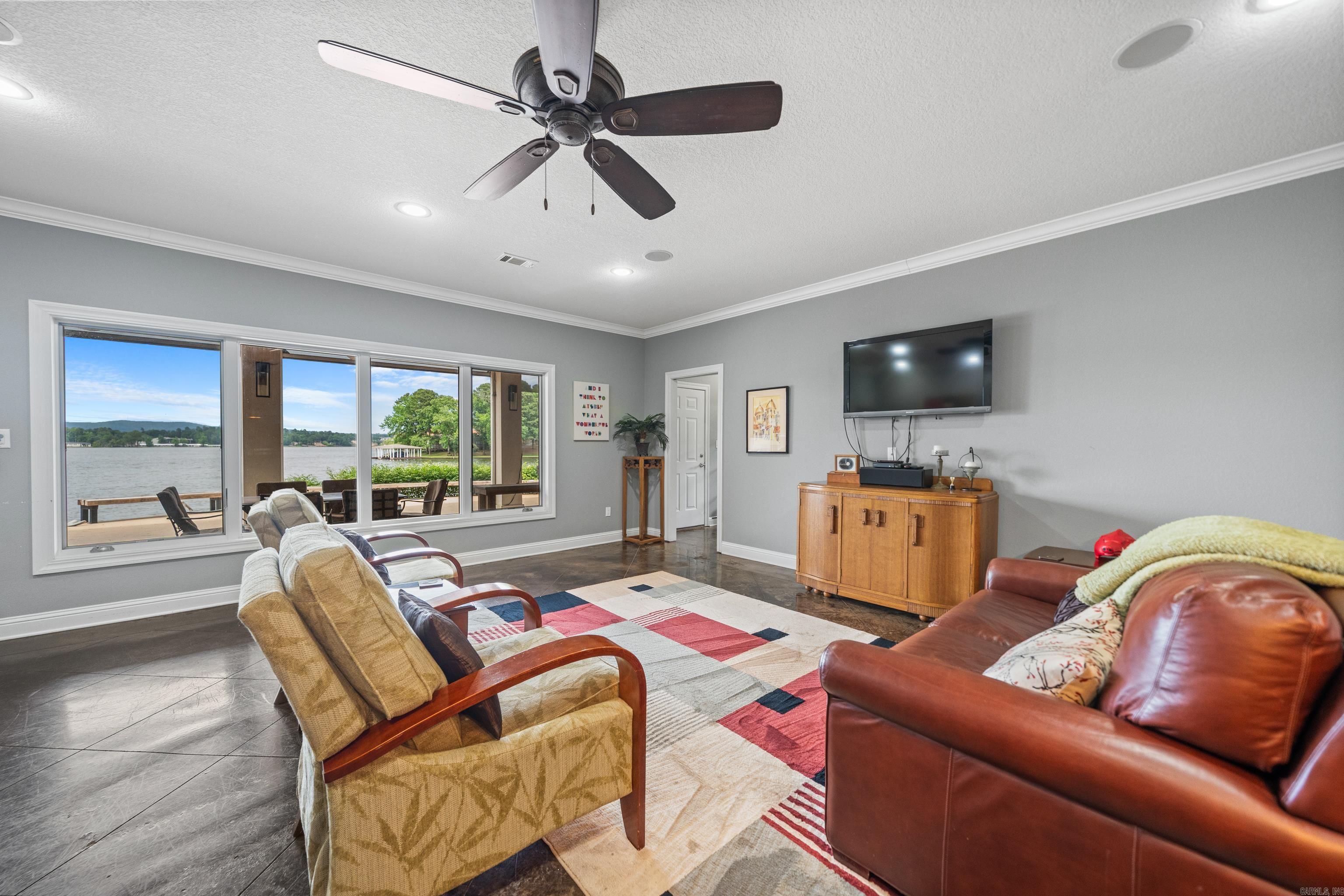 227  Long Island  Hot Springs, AR
