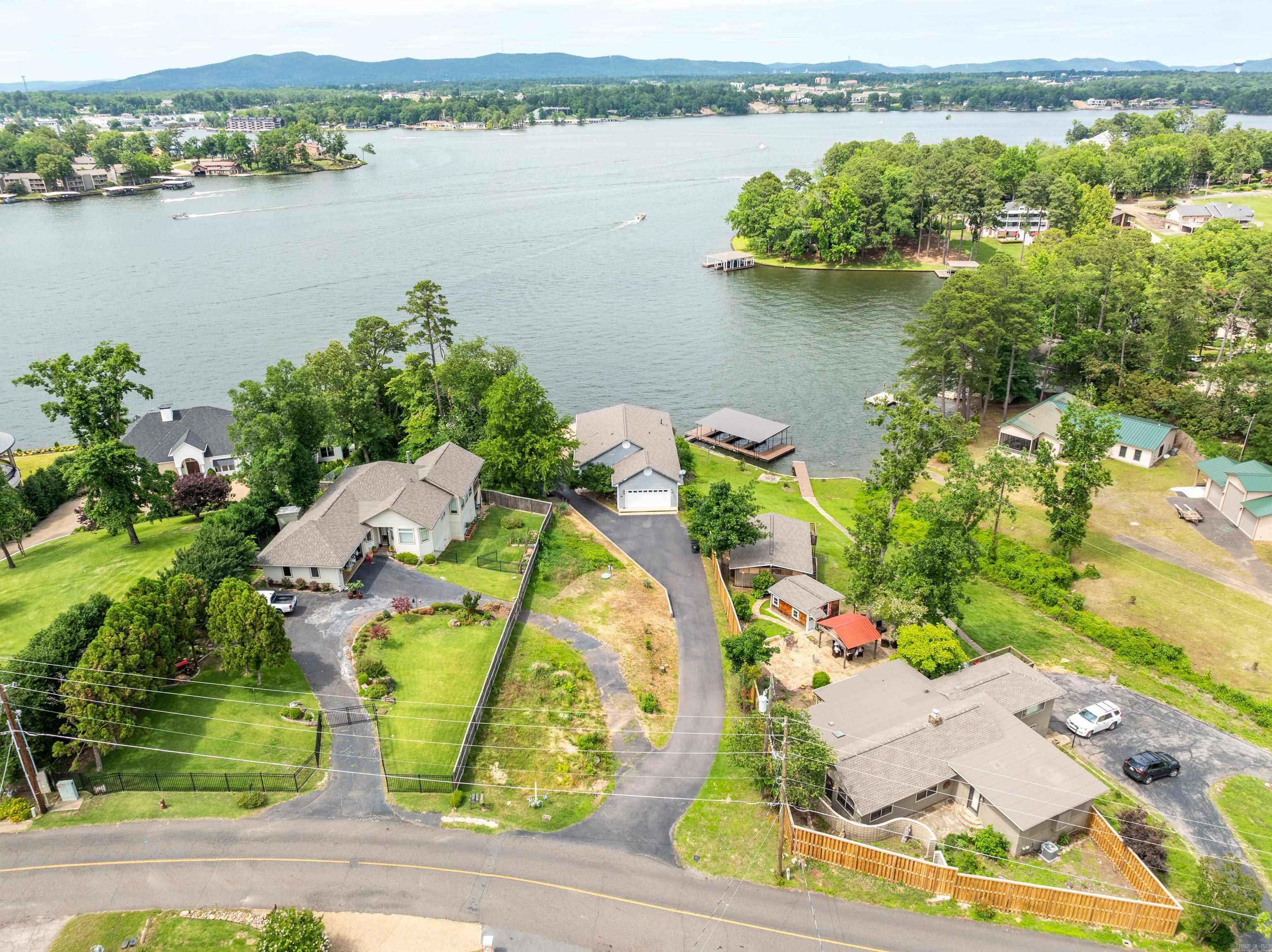 227  Long Island  Hot Springs, AR