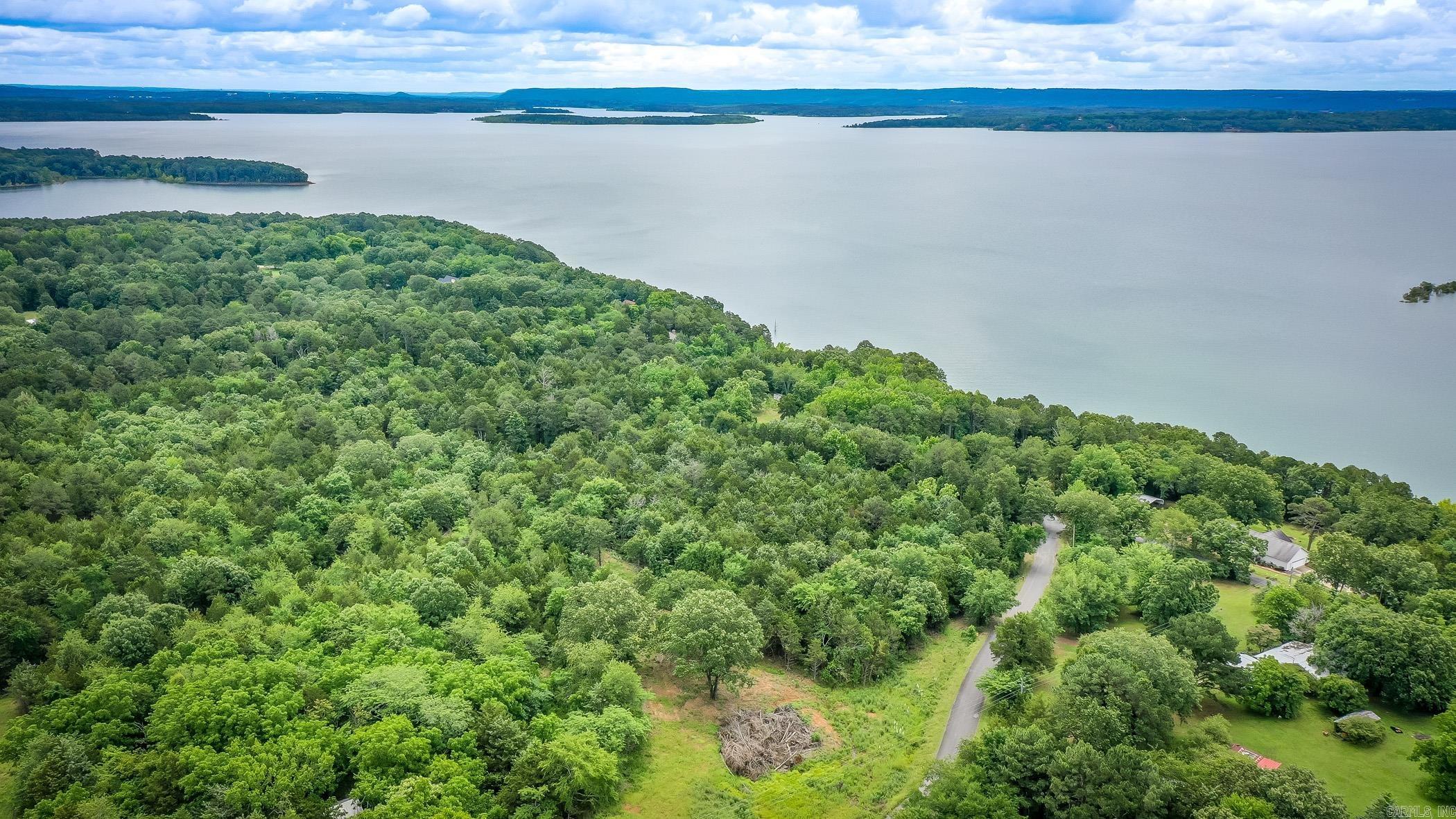 1631  Fox Chase  Greers Ferry, AR
