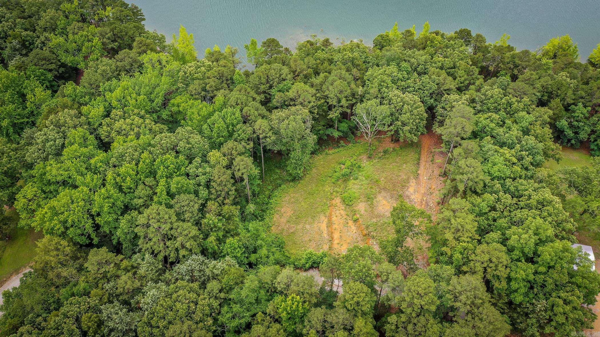 1631  Fox Chase  Greers Ferry, AR