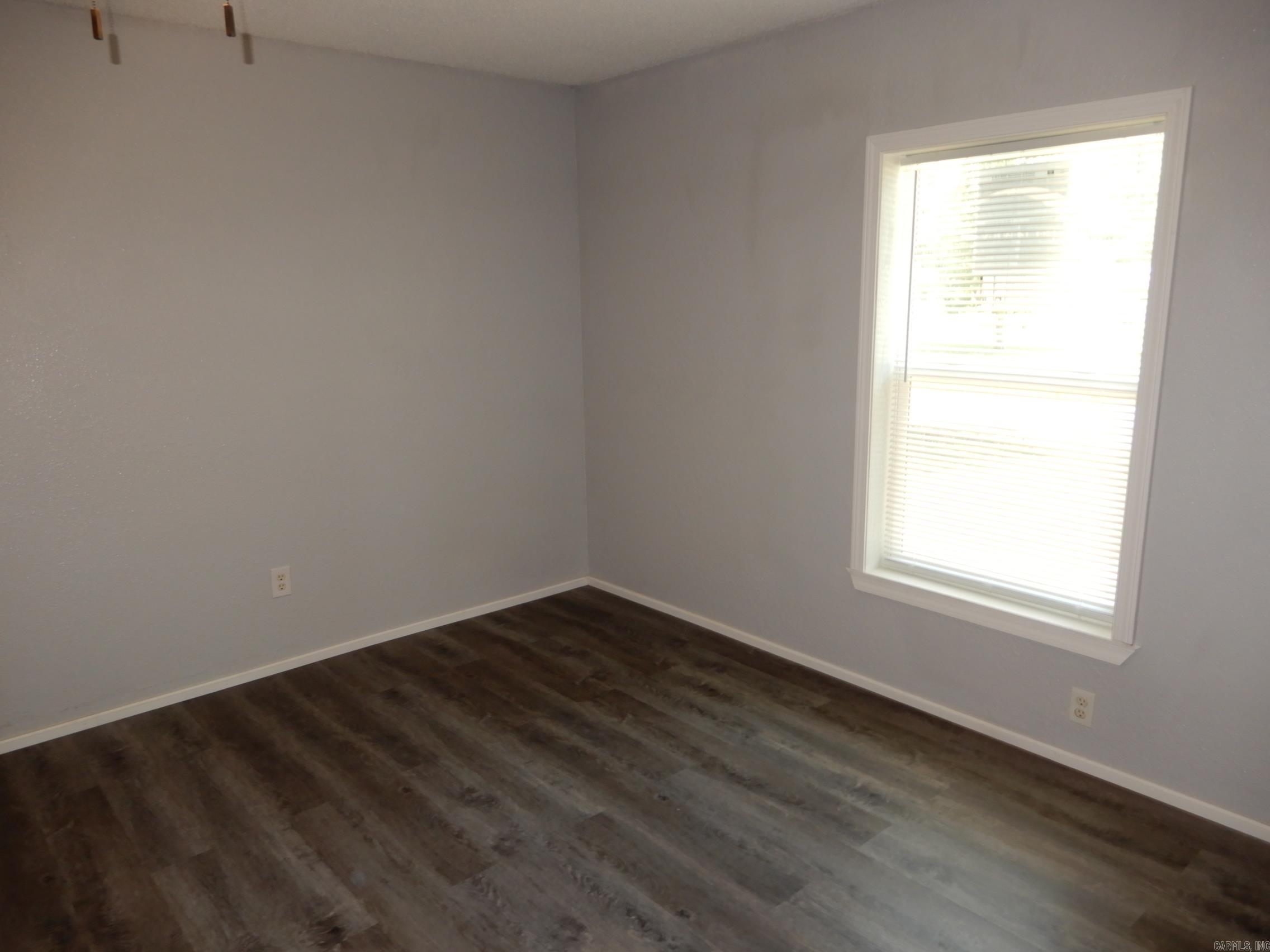 100  Douglas  Judsonia, AR