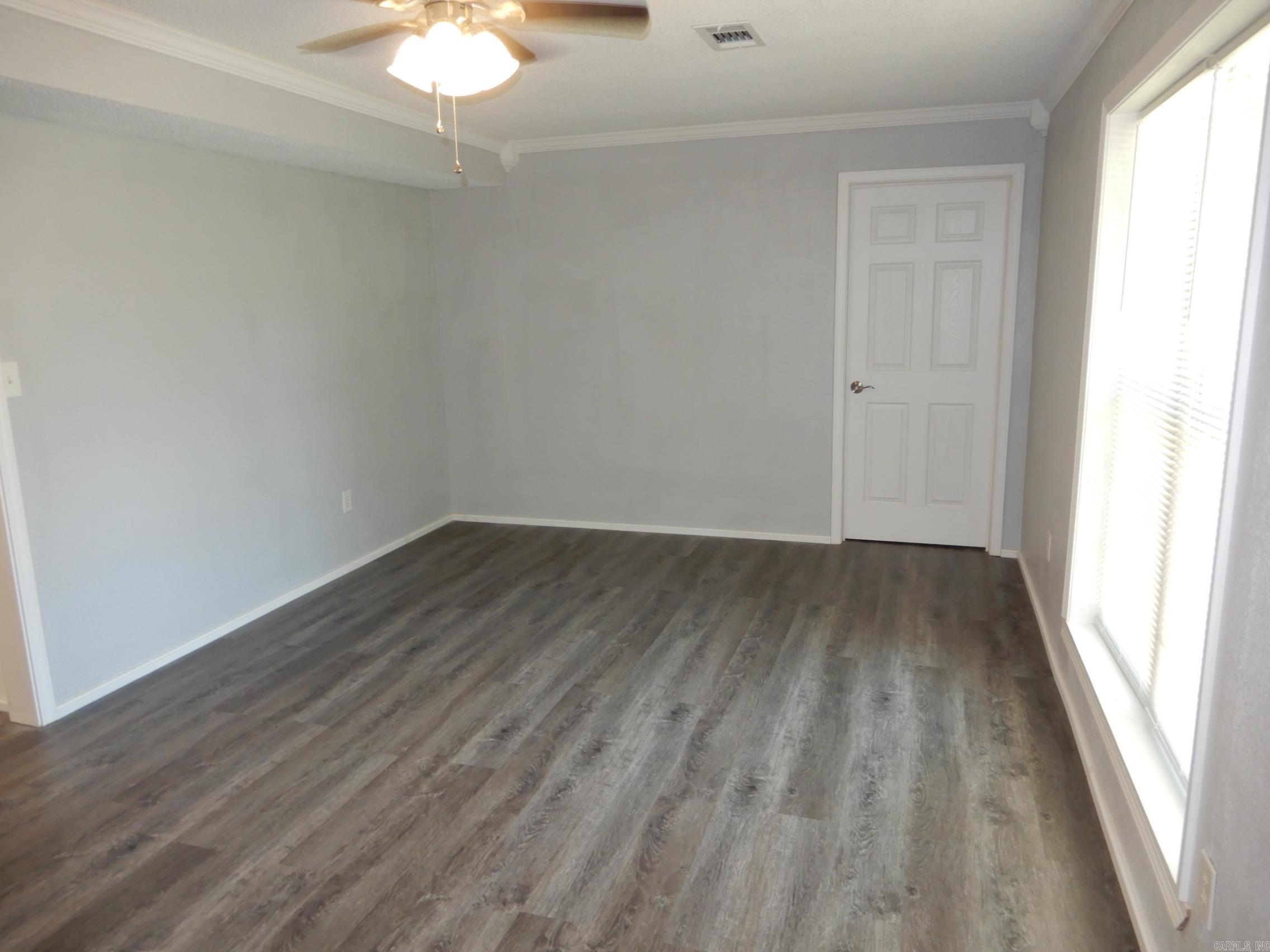 100  Douglas  Judsonia, AR