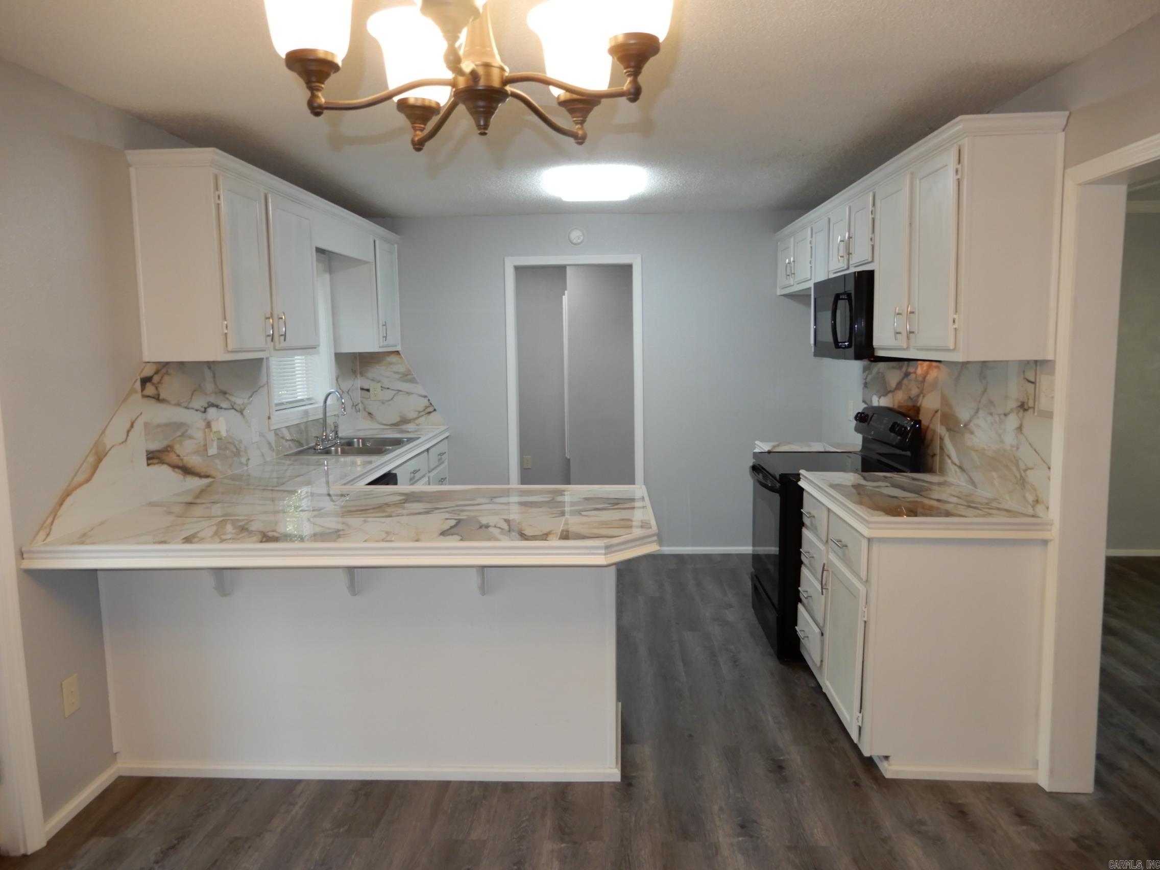 100  Douglas  Judsonia, AR