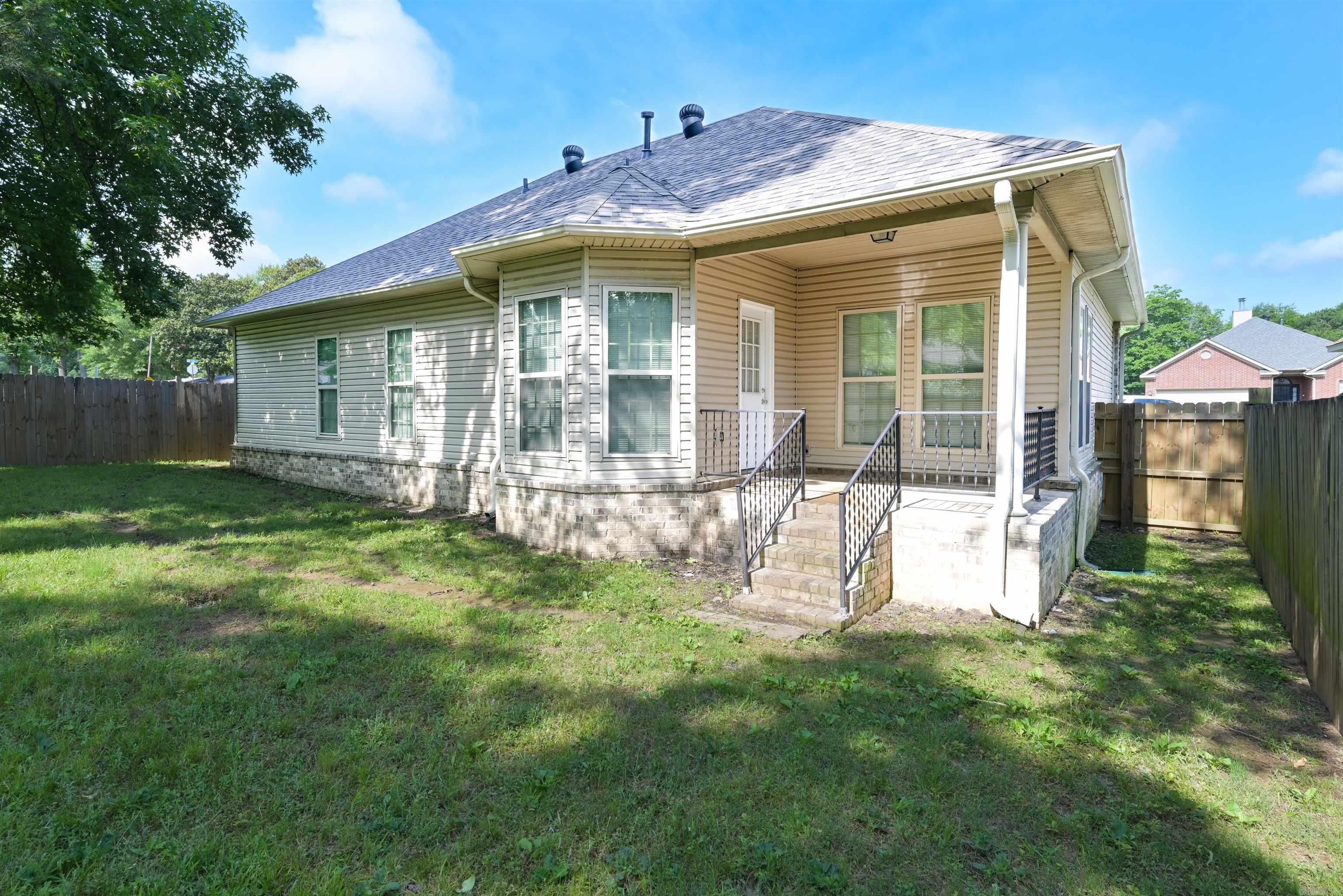 3  Mystery Cv  Little Rock, AR