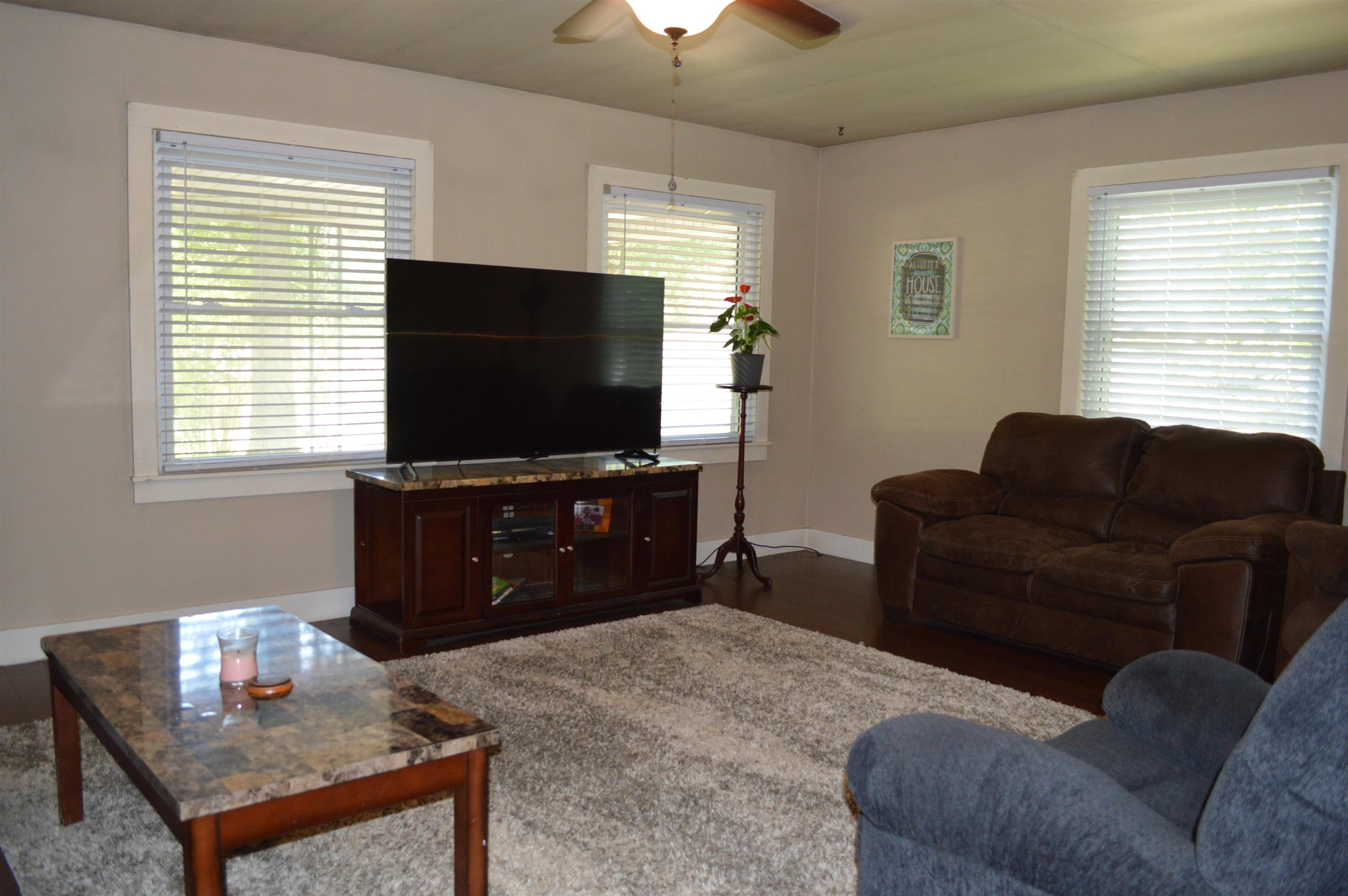 606 E South  Harrisburg, AR