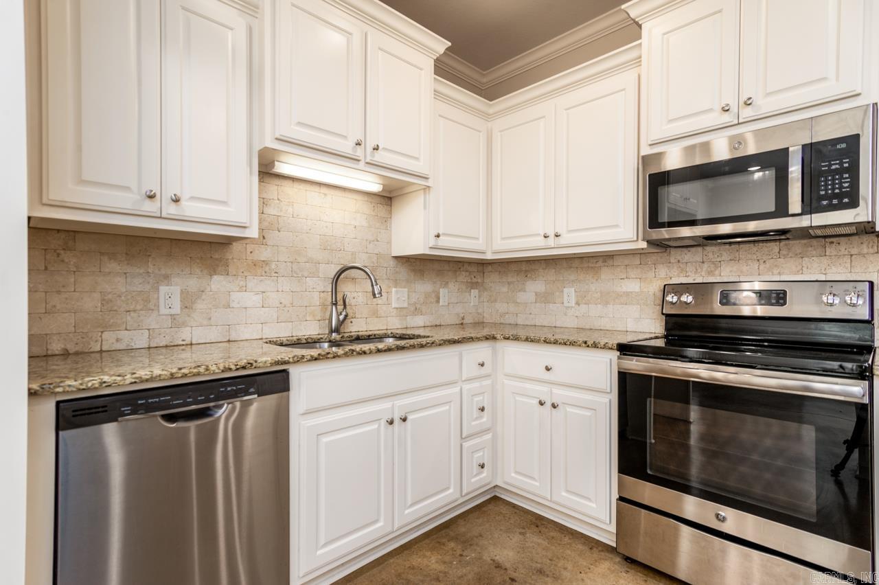 1690  JOSH  Conway, AR