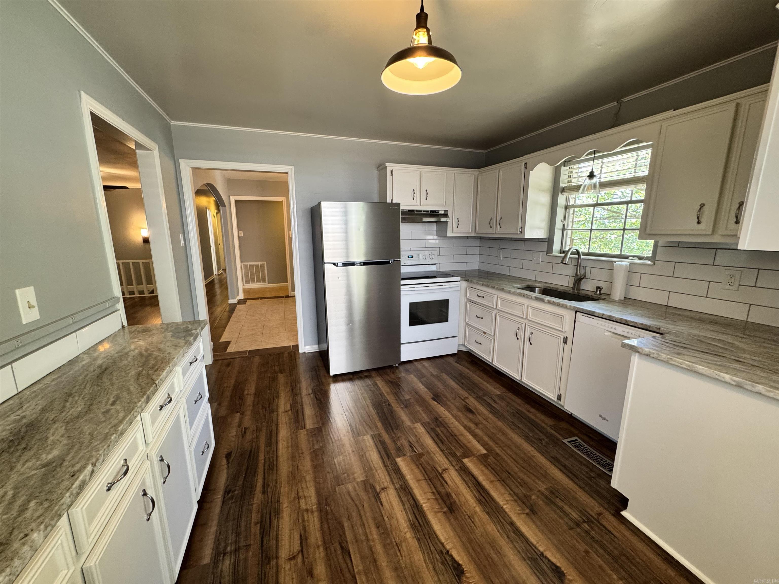 15  Flourite  Little Rock, AR