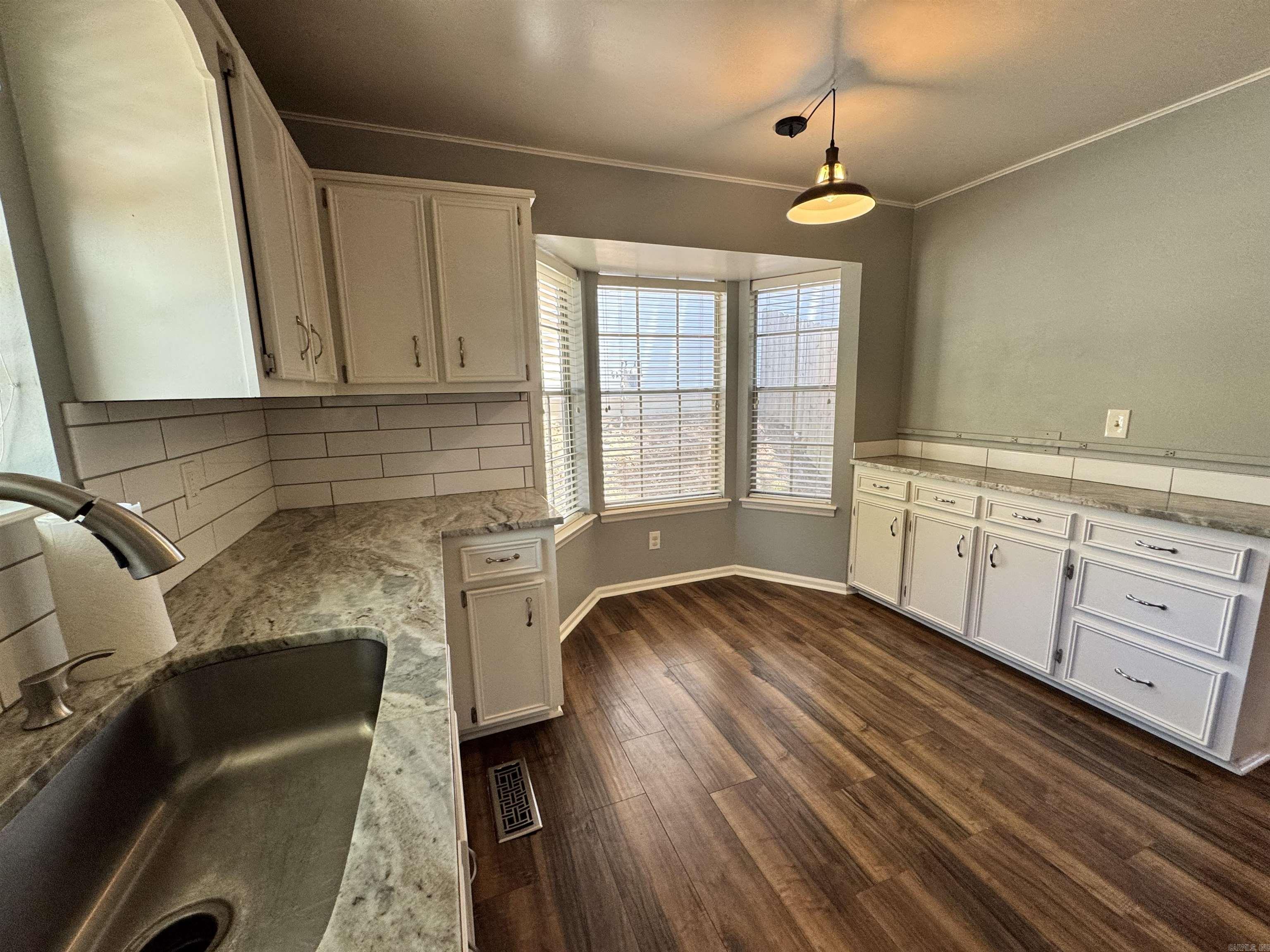 15  Flourite  Little Rock, AR