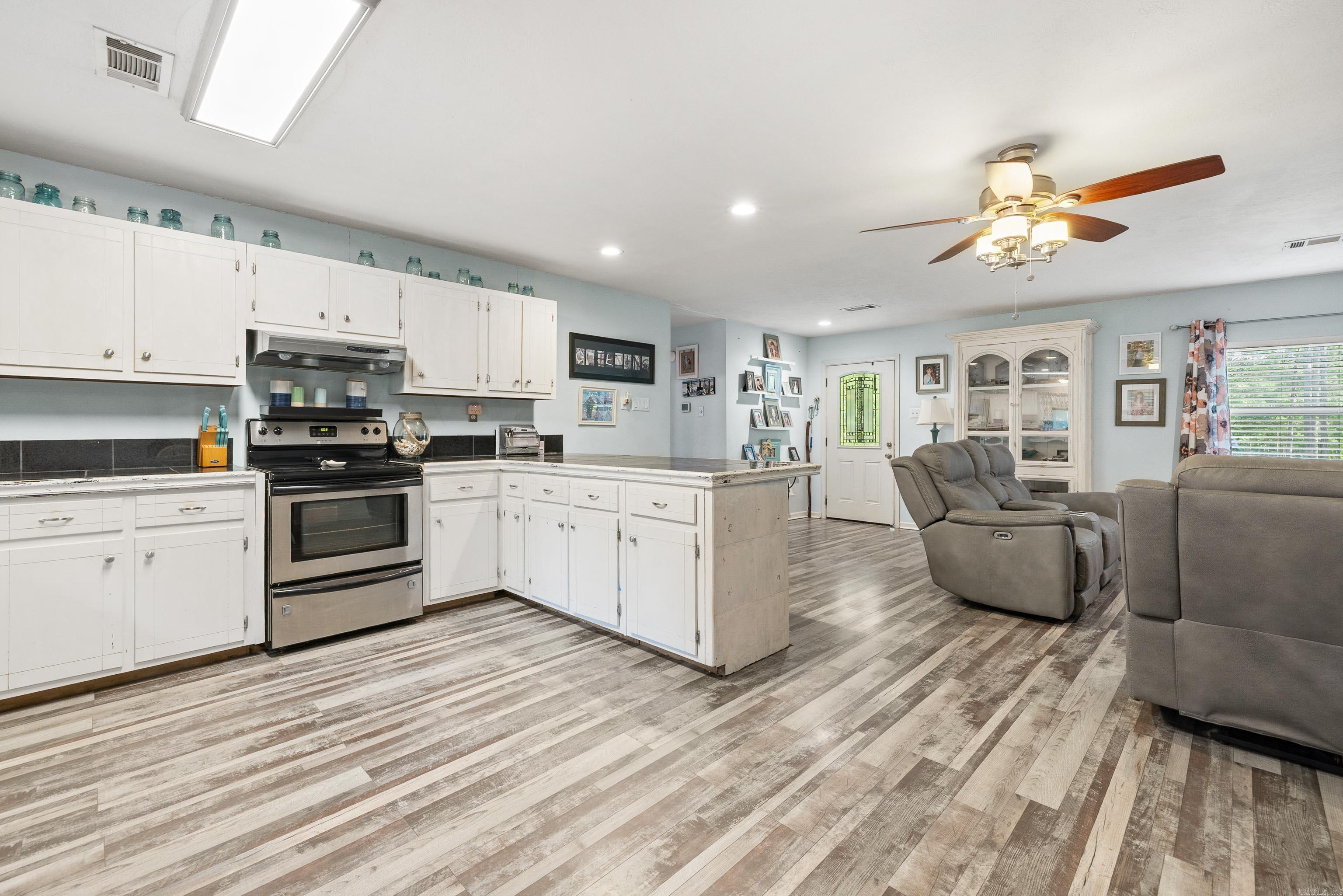 8011  Dial  Rison, AR