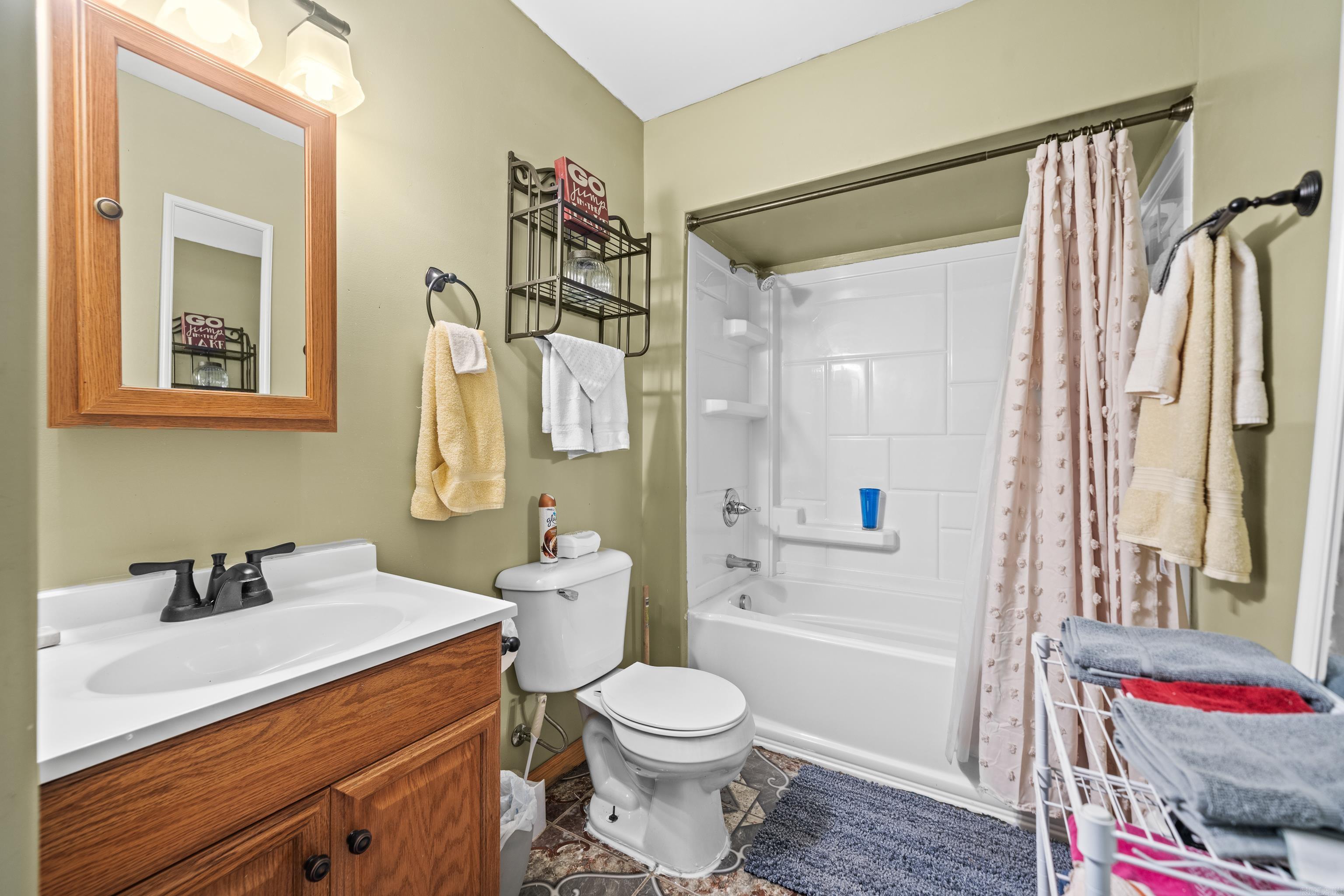 119  Phadral  Hot Springs, AR