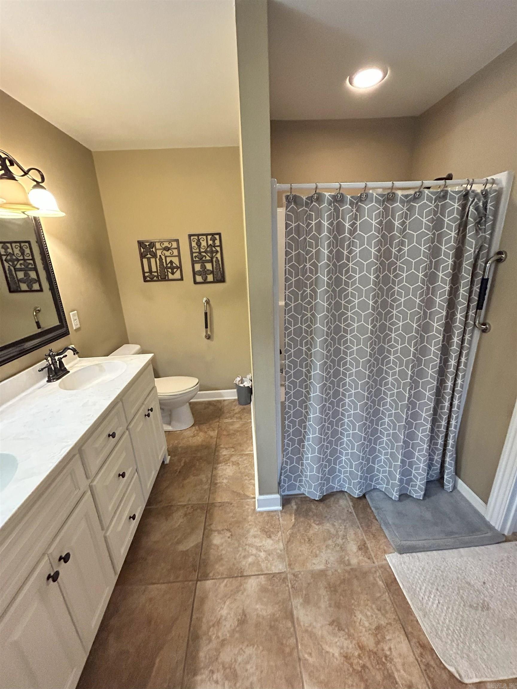 1100  Creekstone  Searcy, AR