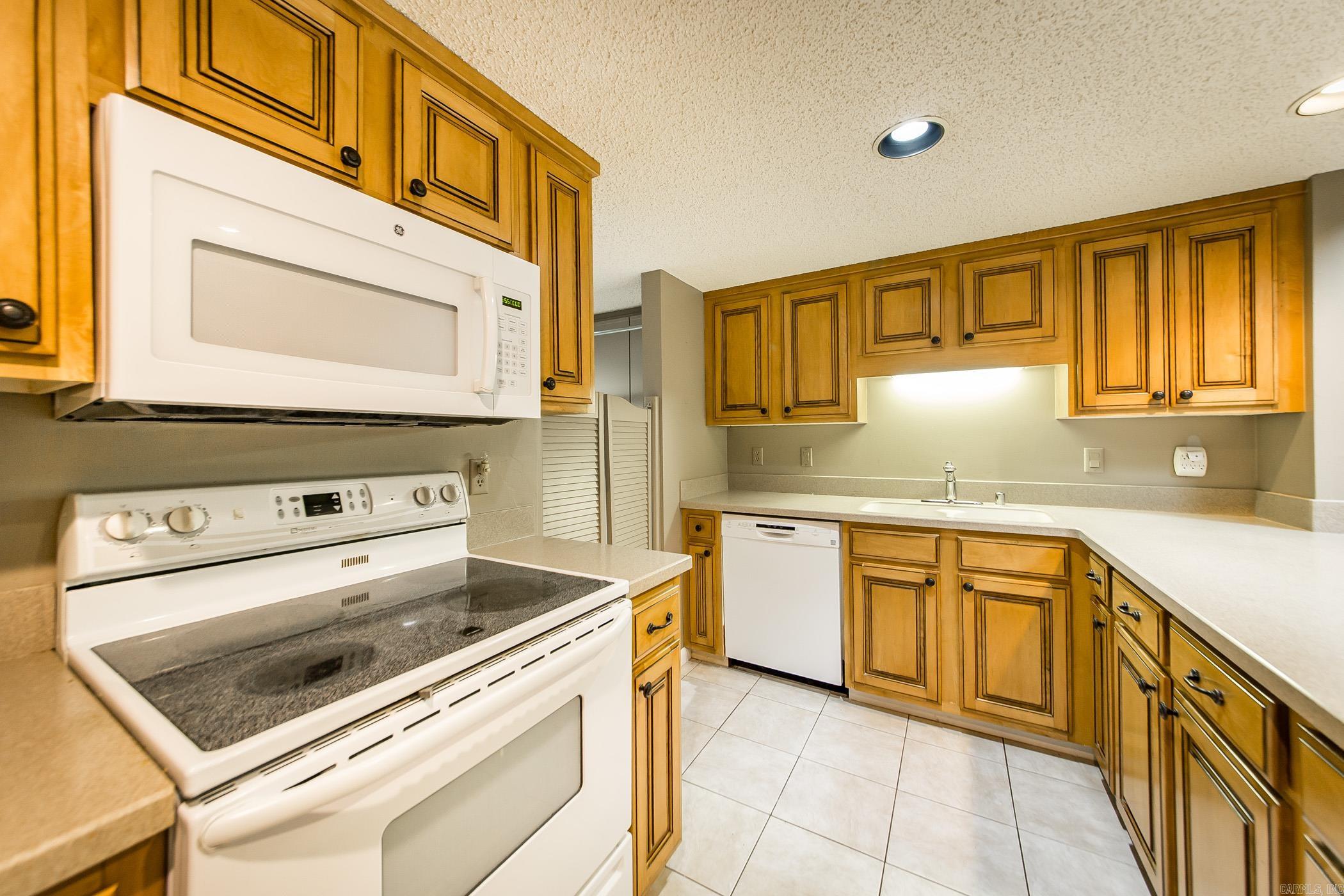 601 Woodlawn  Fairfield Bay, AR