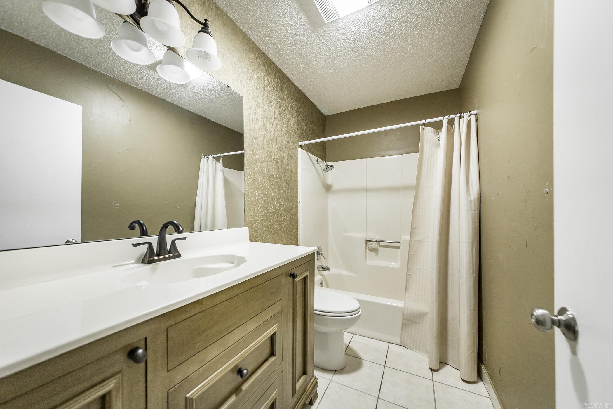 601 Woodlawn  Fairfield Bay, AR