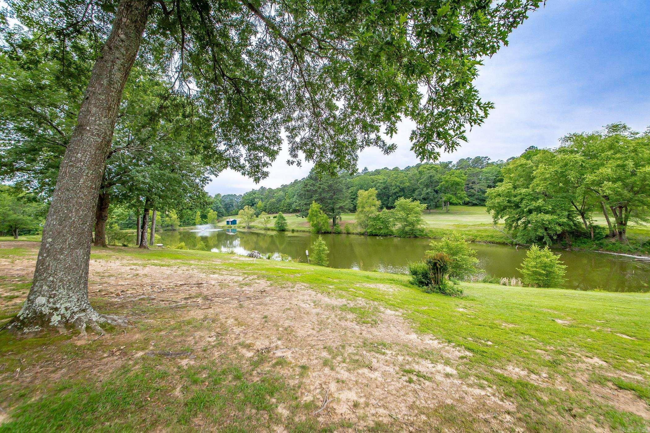 601 Woodlawn  Fairfield Bay, AR