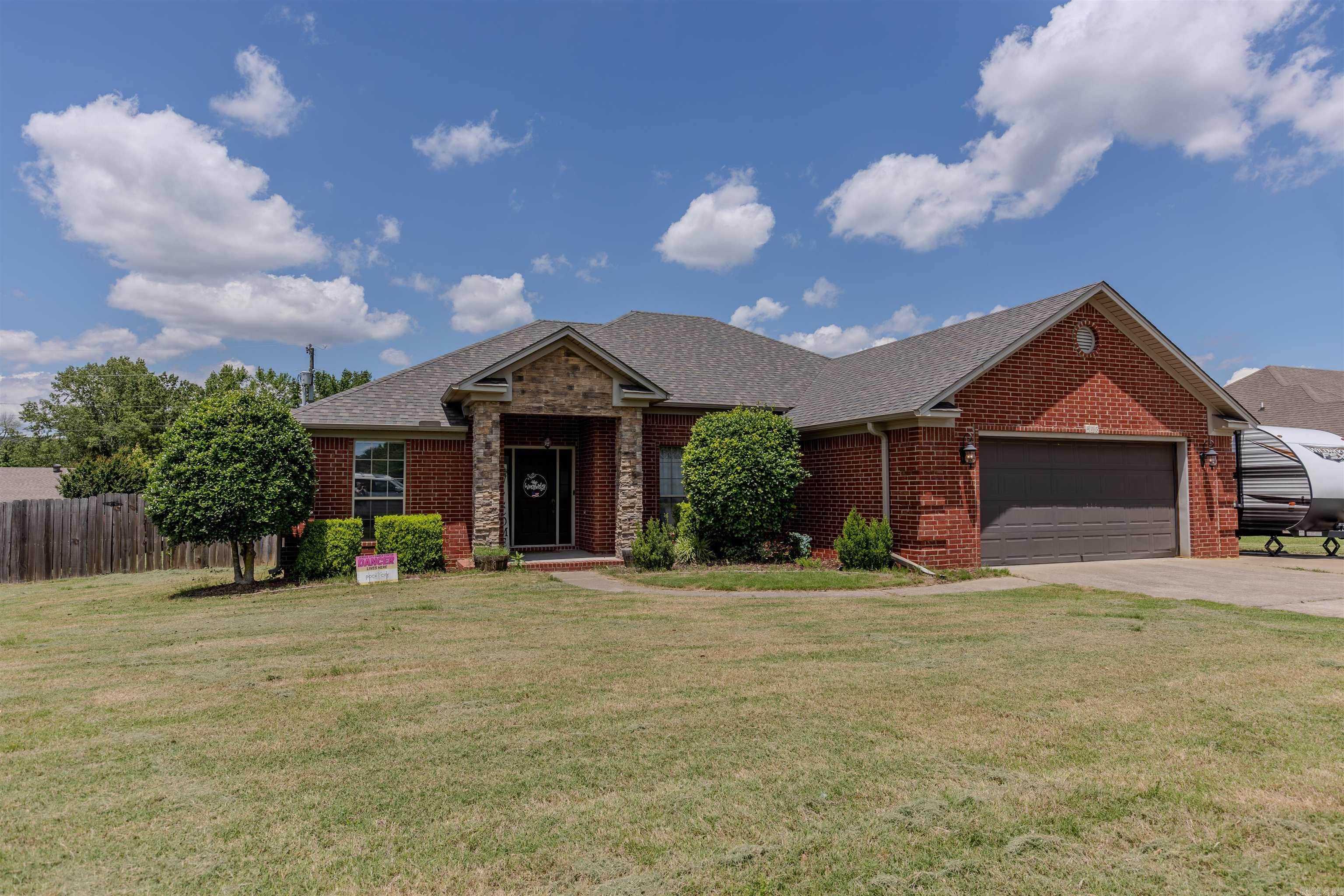 416  Oakwood  Perryville, AR