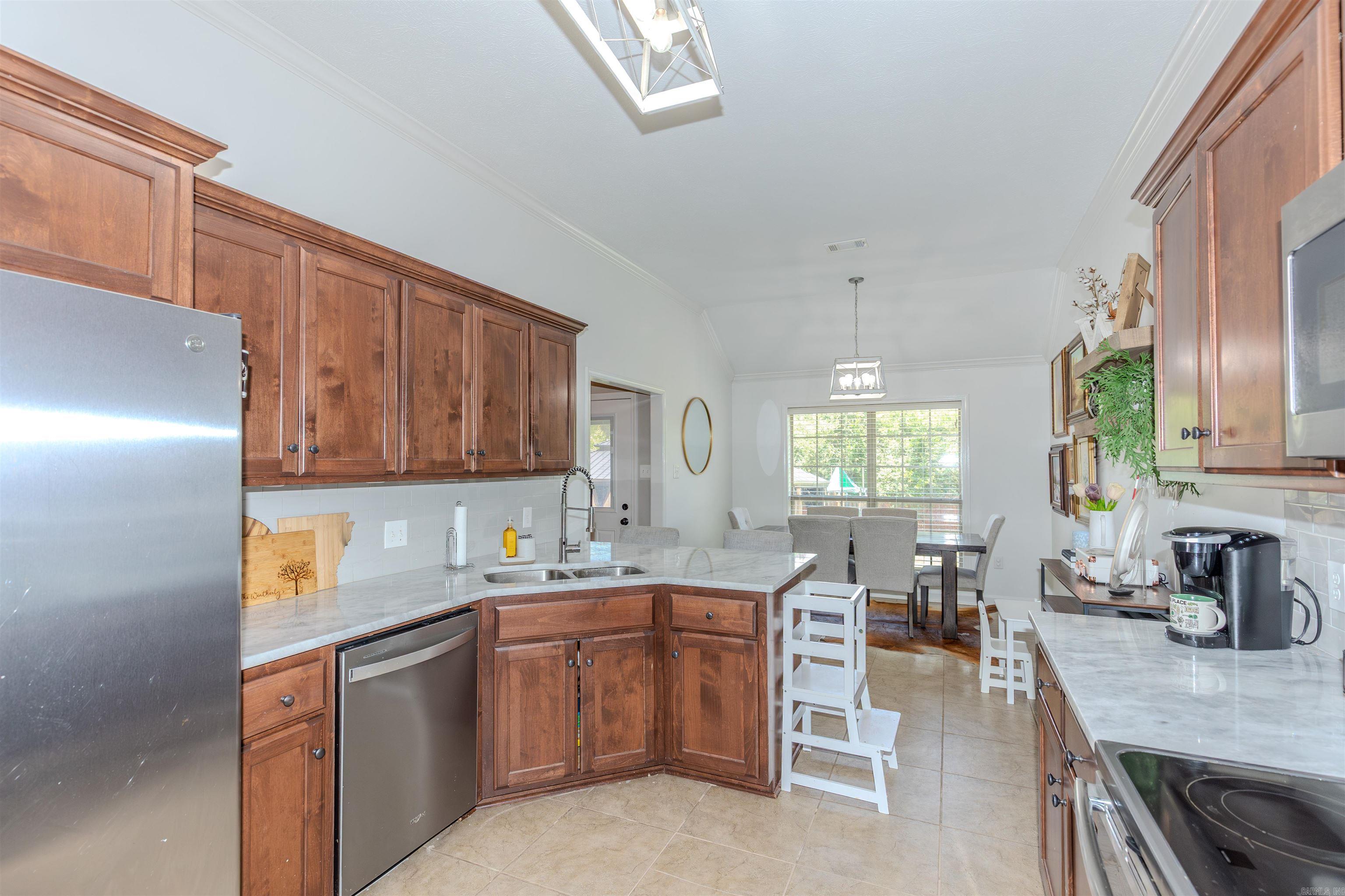 416  Oakwood  Perryville, AR